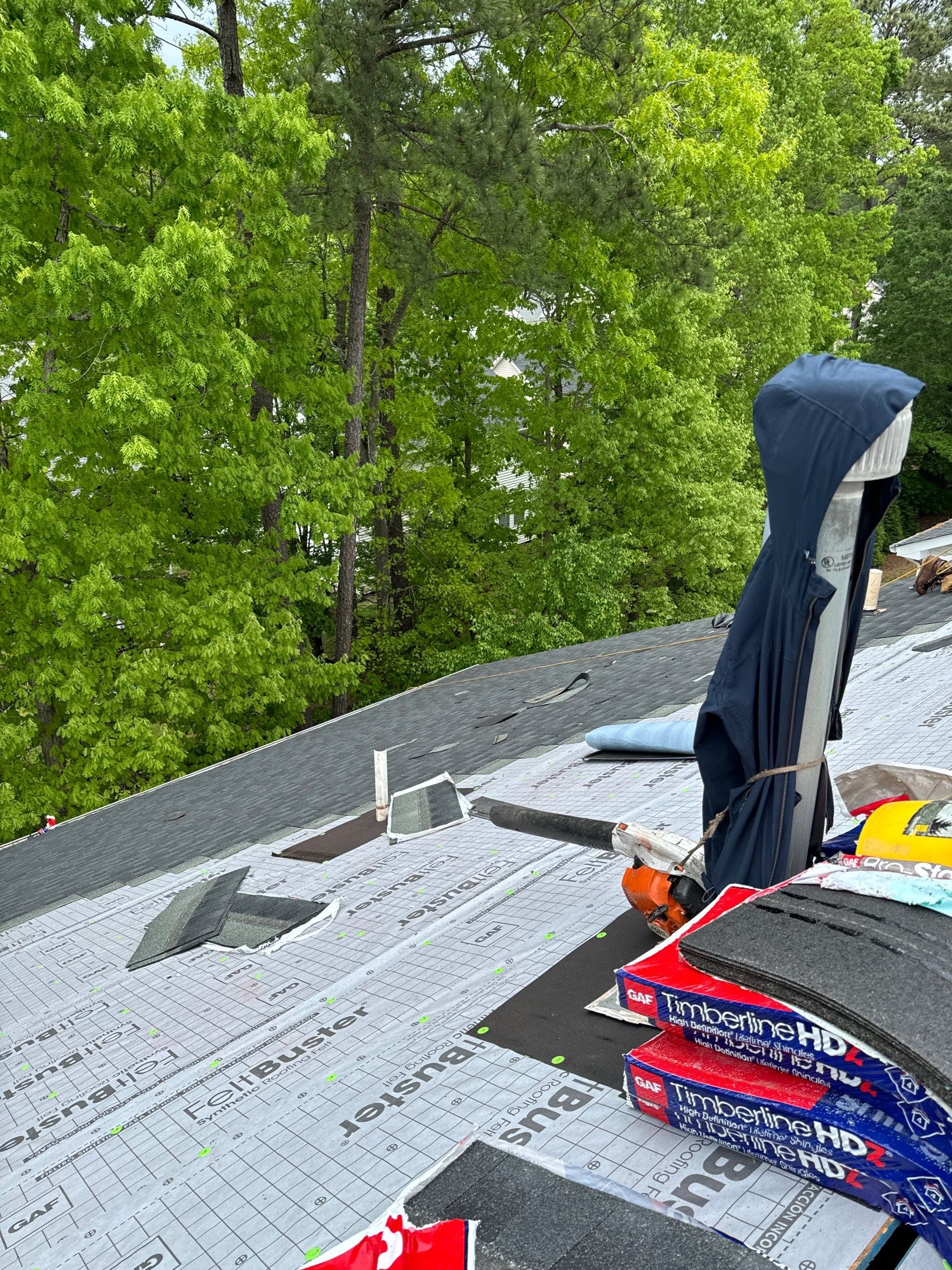 Project in Apex - Timberline HDZ Charcoal  by Pro Performance Roofing