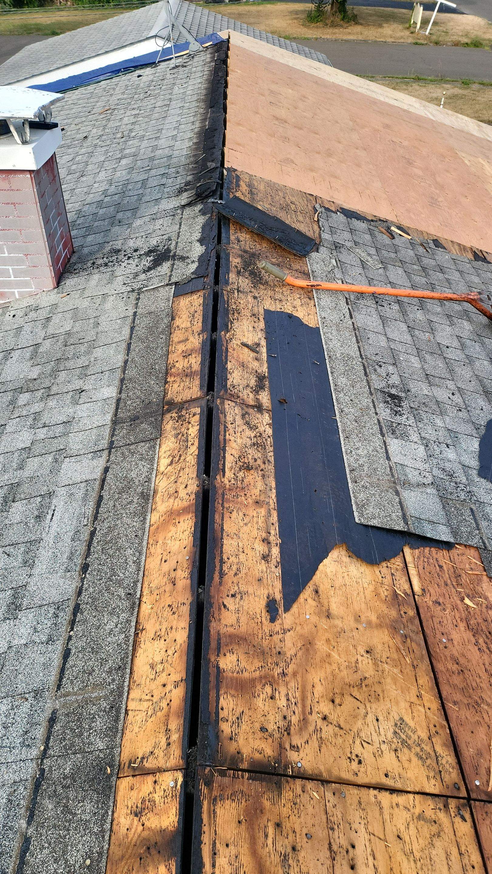 Fire Damage using Certainteed Mainsteet D4 and Owens corning quarry gray by A Plus Exterior