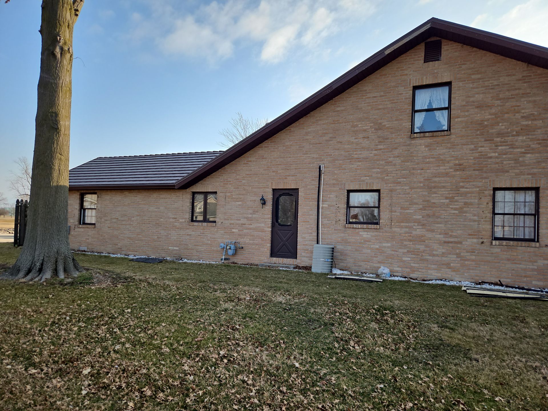 Residential Roofing Installation using Great American Shake - Mustang Brown by Nitro Roofing and Construction