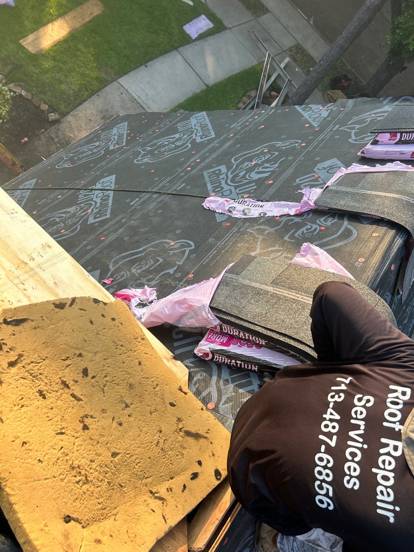 Residential Roofing Installation using Owen's Corning Duration (Lifetime) Shingles by Roof Repair Company