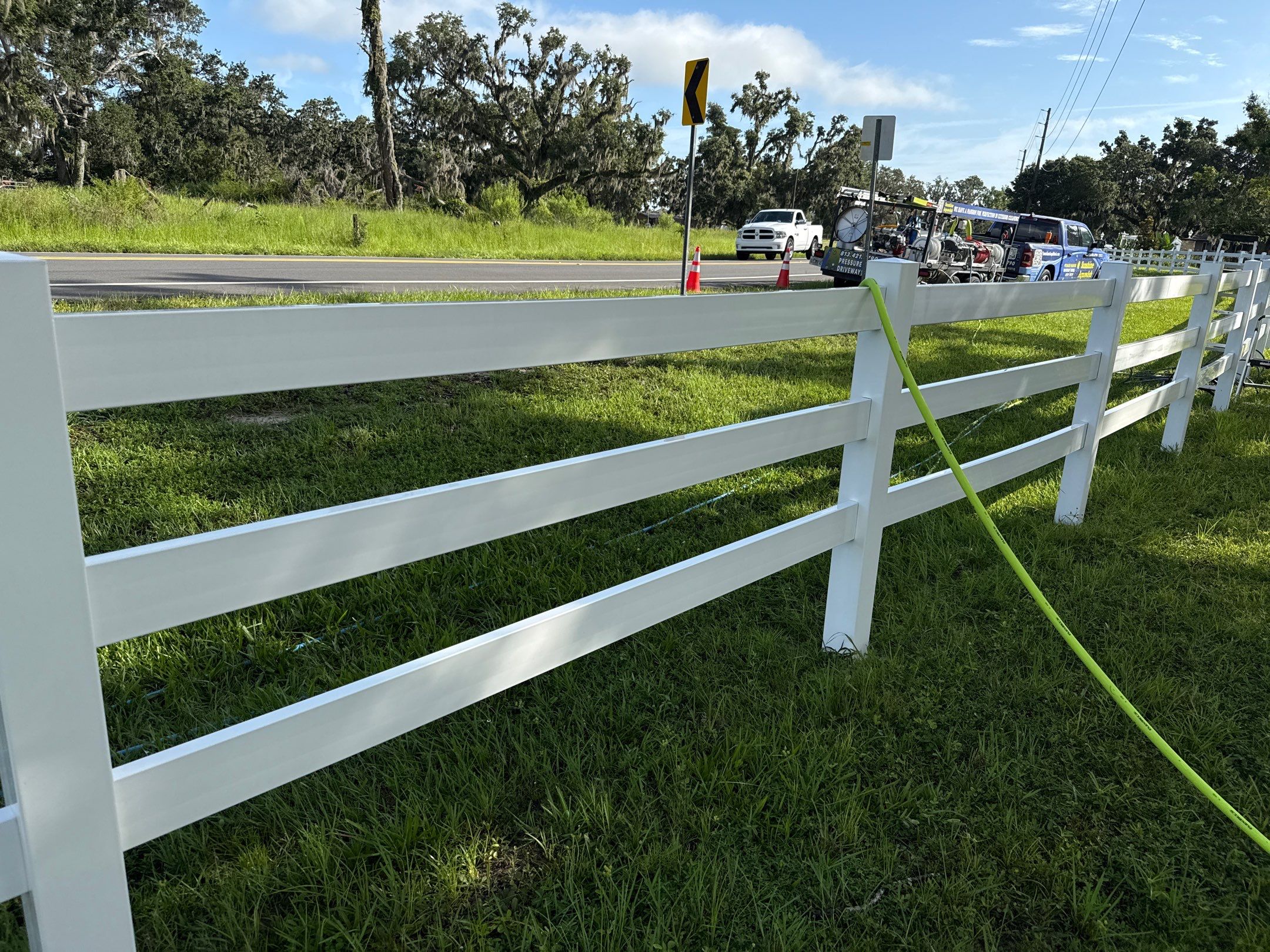 🐎 Vinyl Horse Fence, Entrance Cleaning + House Wash – Parrish, FL by Sunshine AquaWash