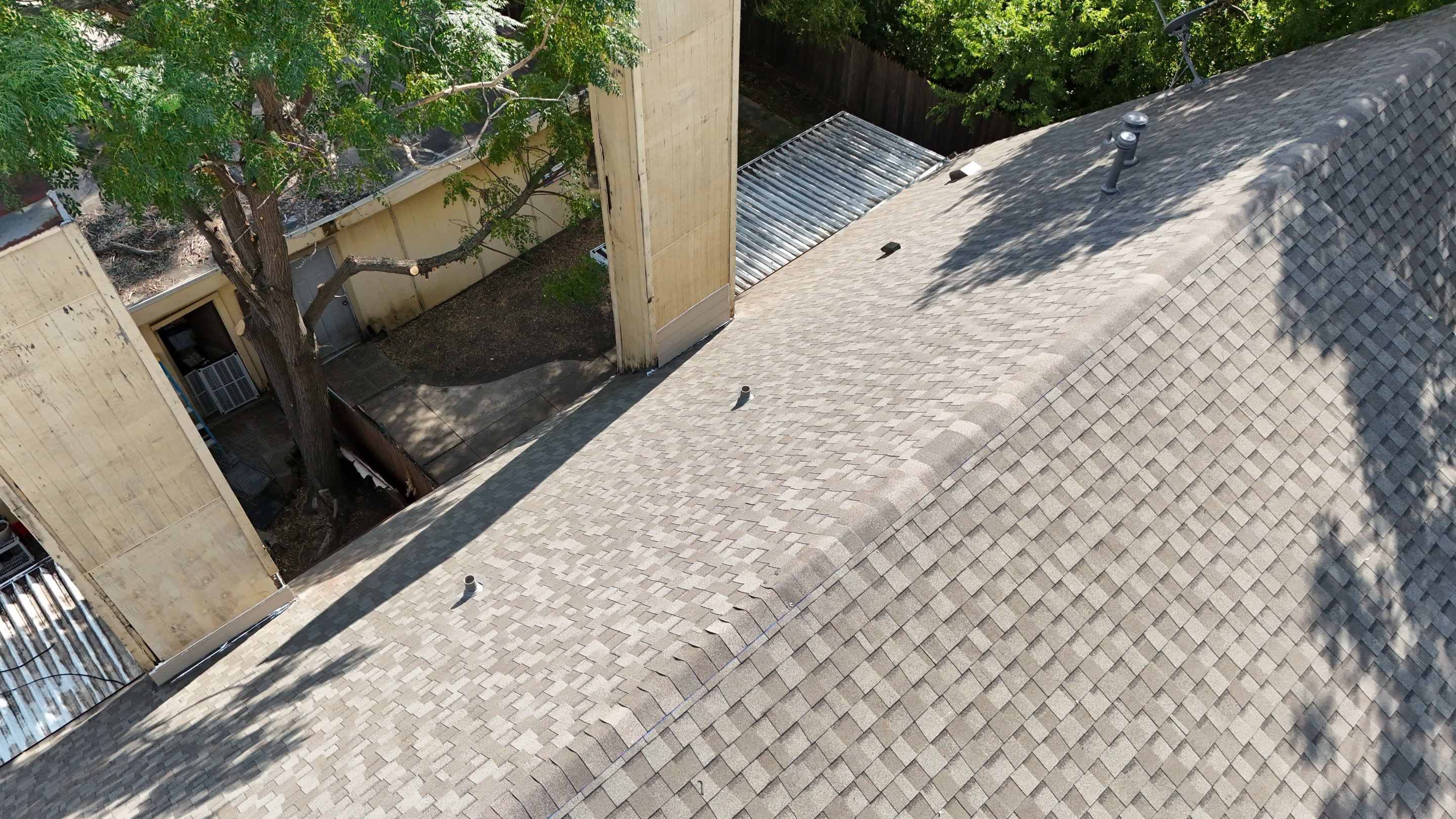 Project in Dallas by Armor Roofing | Exteriors