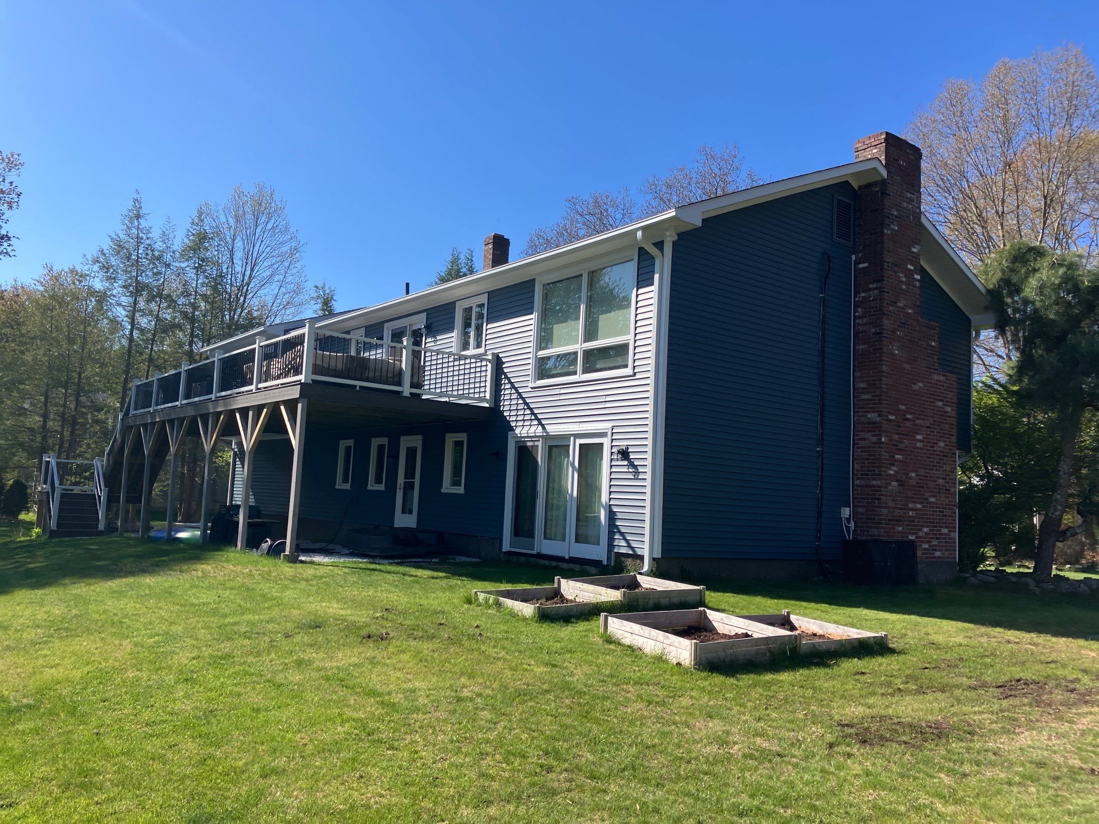 Siding Transformation with Cert Cedar Impressions, D/7 Perfection Straight Bottom, Pacific Blue and Cert Mainstreet D/4 Clapboard, Pacific Blue by DiGiorgi Roofing and Siding Inc