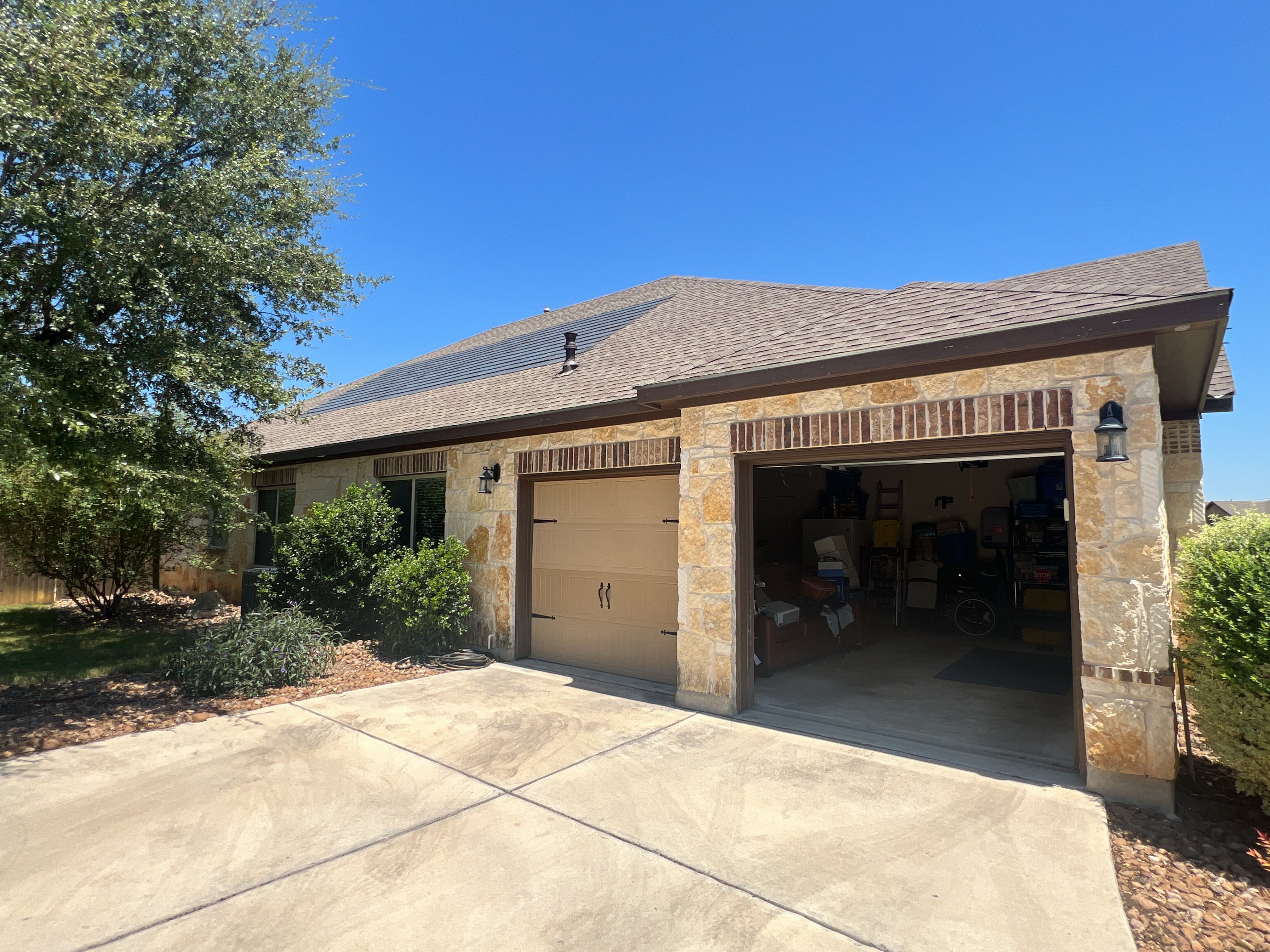 Solar Panel Installation using GAF Solar by Twin Hammers 
