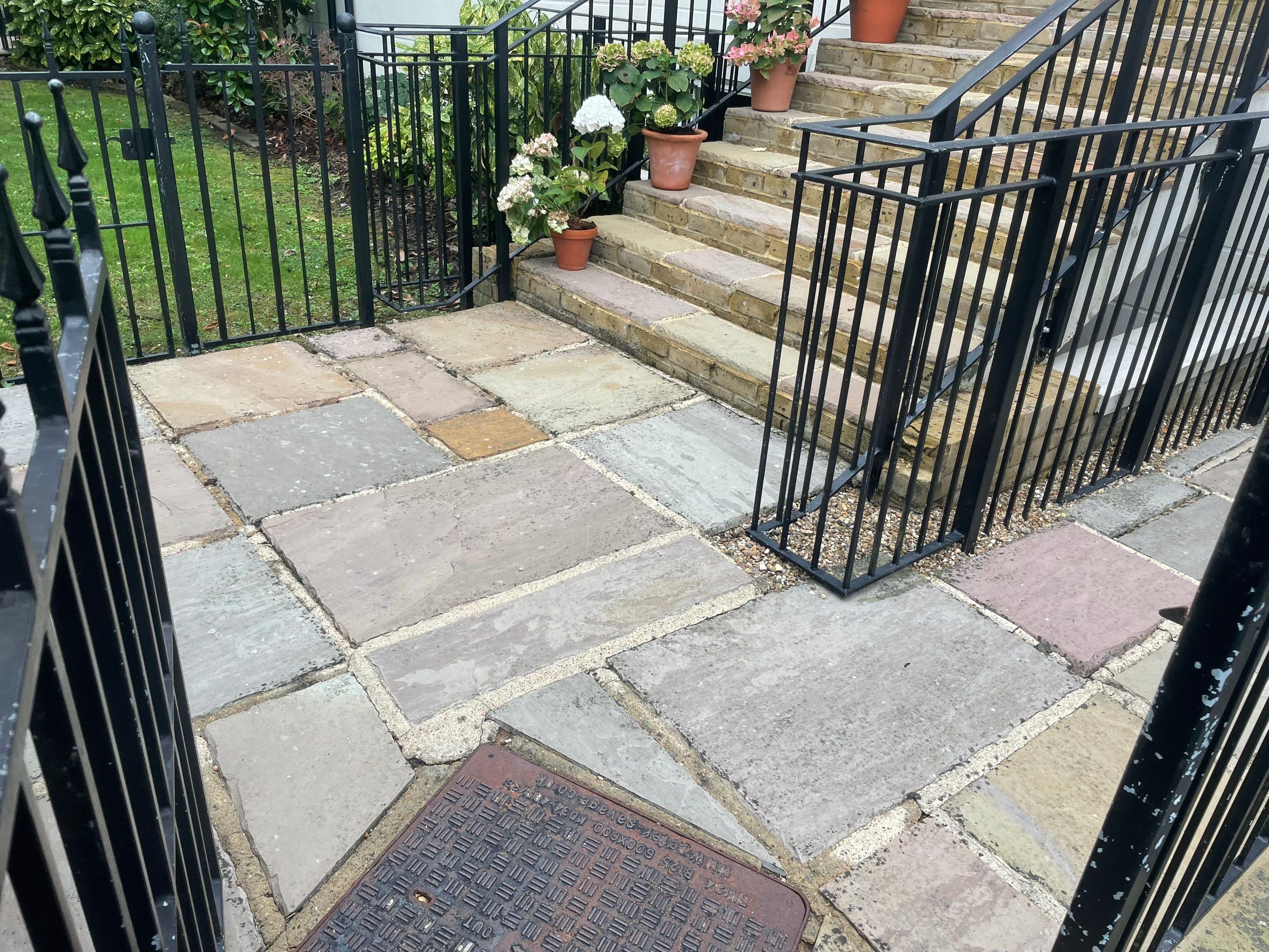 Exterior Clean using Mosmatic Flat Surface Cleaner by Ges Exterior Cleaning ltd