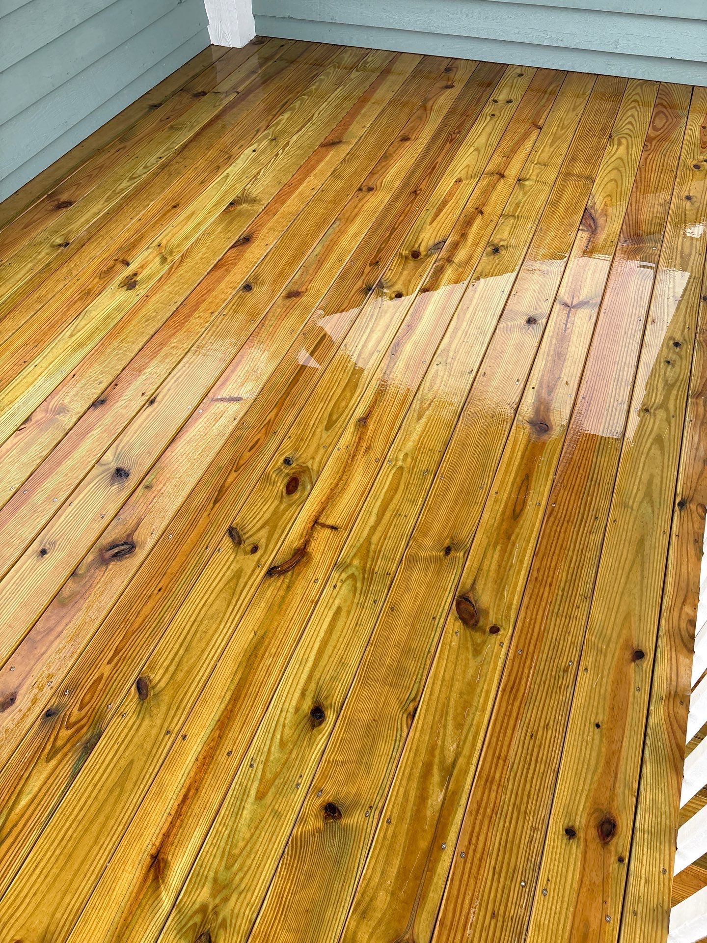 Wood Deck using Wood Sealant by DuraSeal