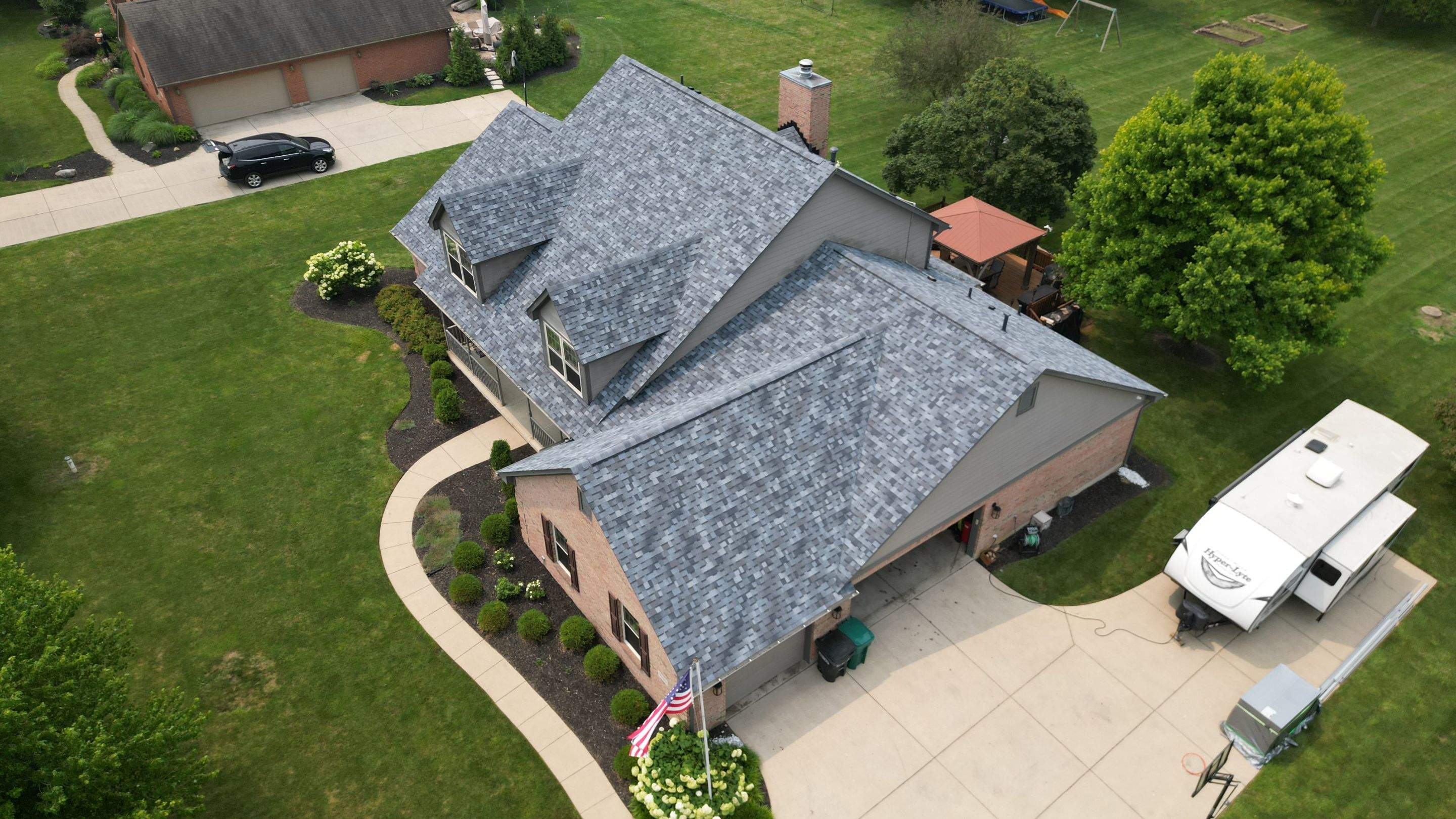 Owens Corning® Pacific Wave Duration® Shingles by WIW Enterprises Inc