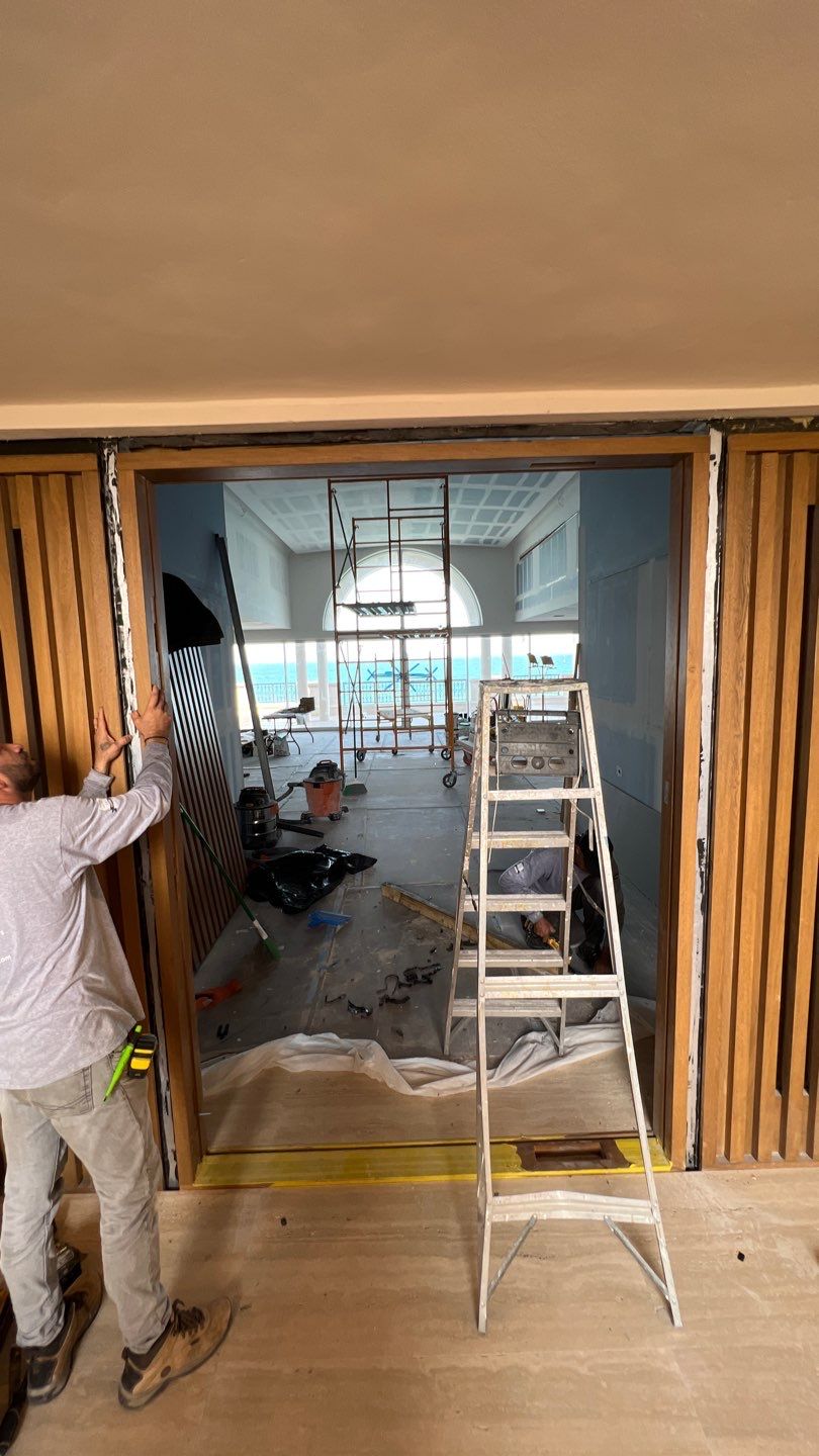 7774 - FISHER ISLAND by Impact Precious Wood Inc.