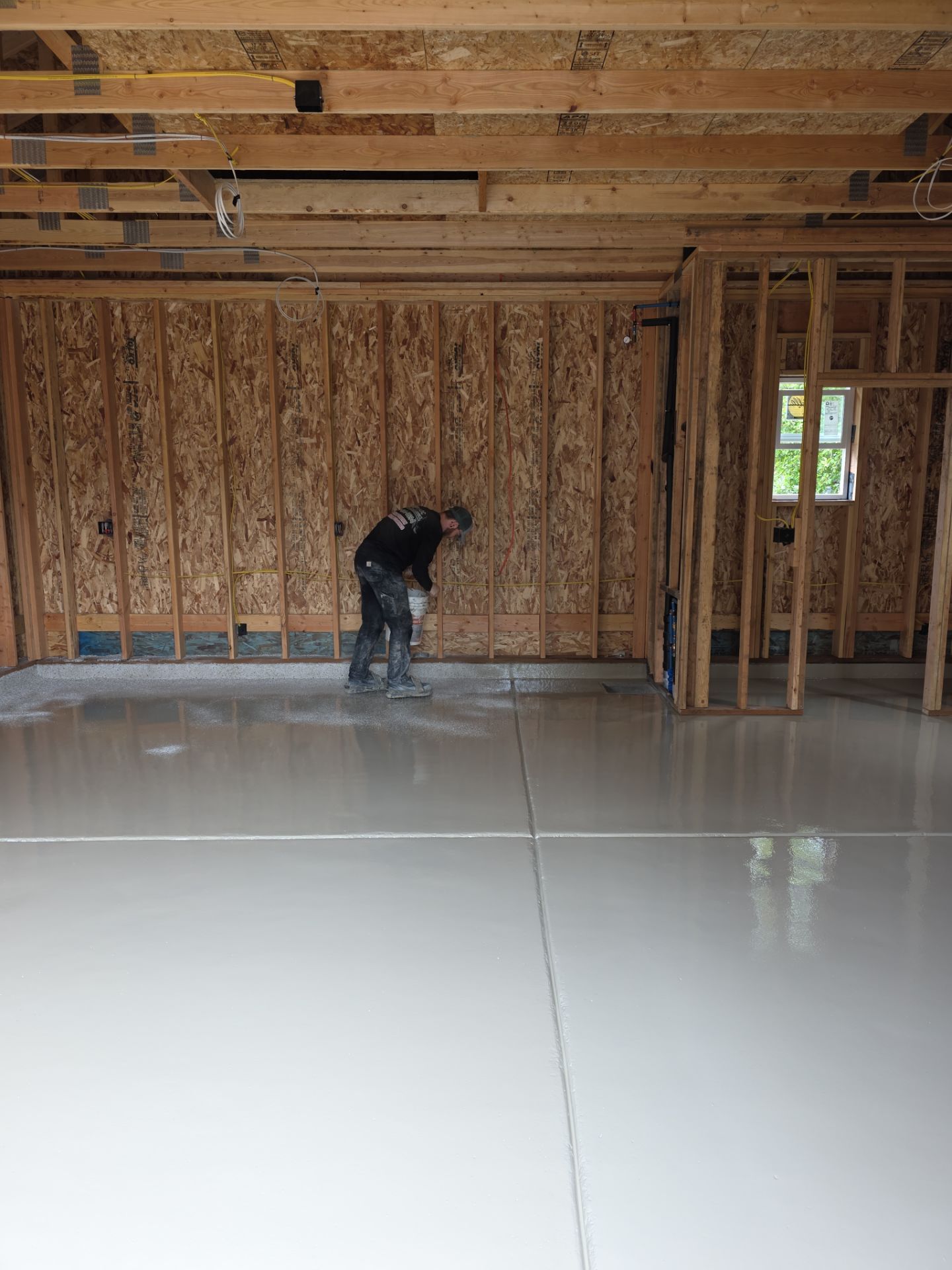 Plateau Hybrid Polyaspartic Garage Floor Coating in Coeur d'Alene by Croc Coatings, LLC