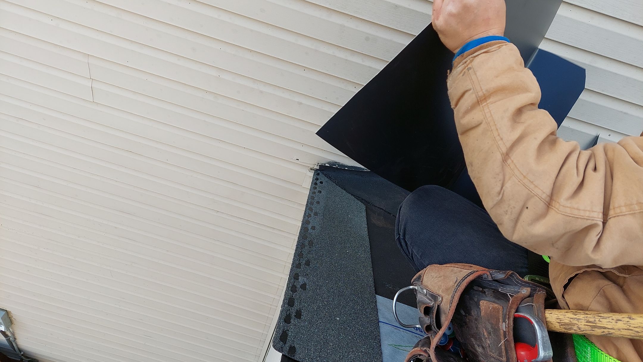 Atlas Black Shadow by Tamlin Roofing