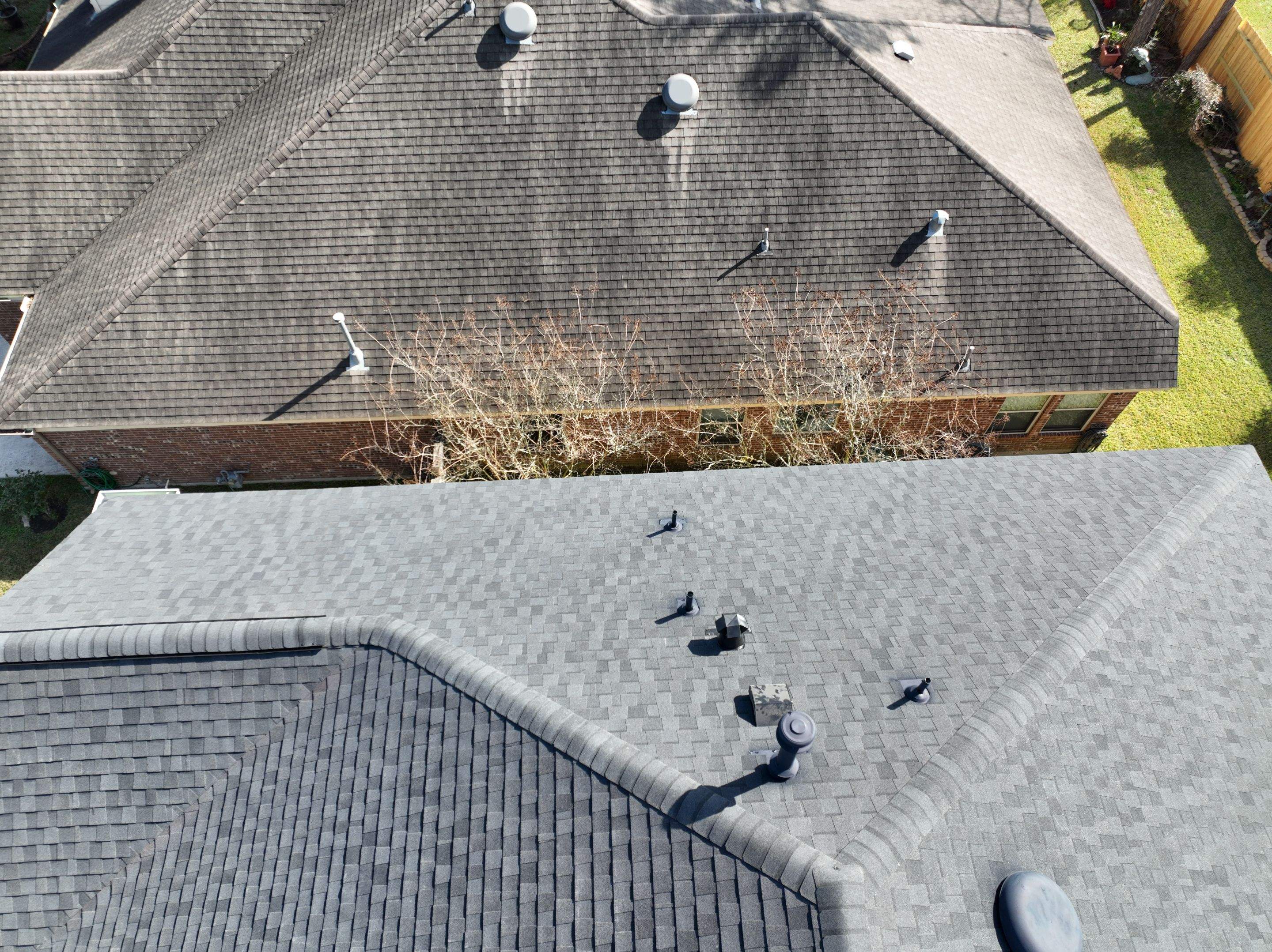 SureStart PLUS 4-STAR Warranty Fully covers materials, labor, tear-off and disposal expenses in years 1-50. by Roof Concepts Construction