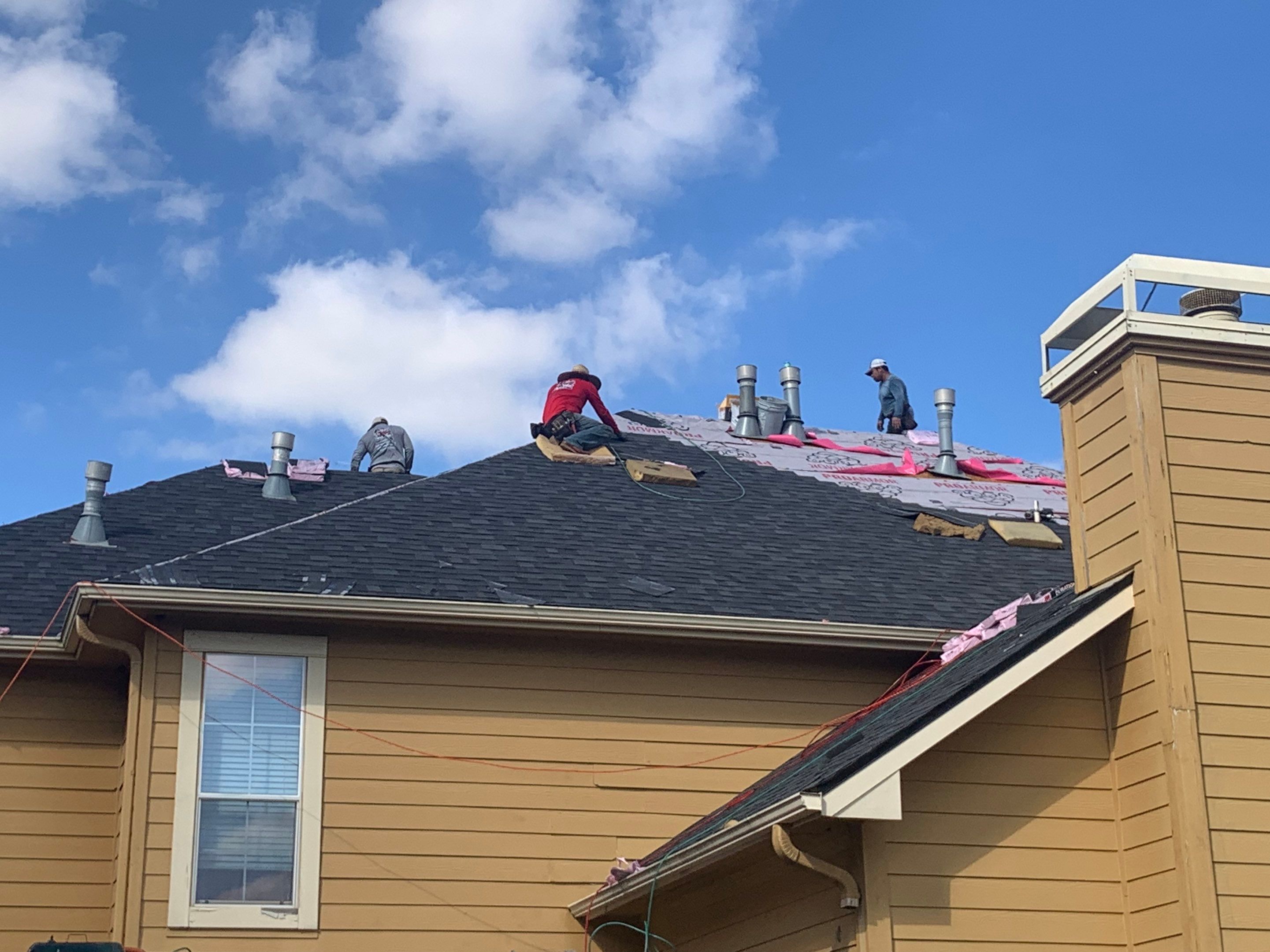 Residential Roofing Installation using Owen's Corning Duration (Lifetime) Shingles by Roof Repair Company