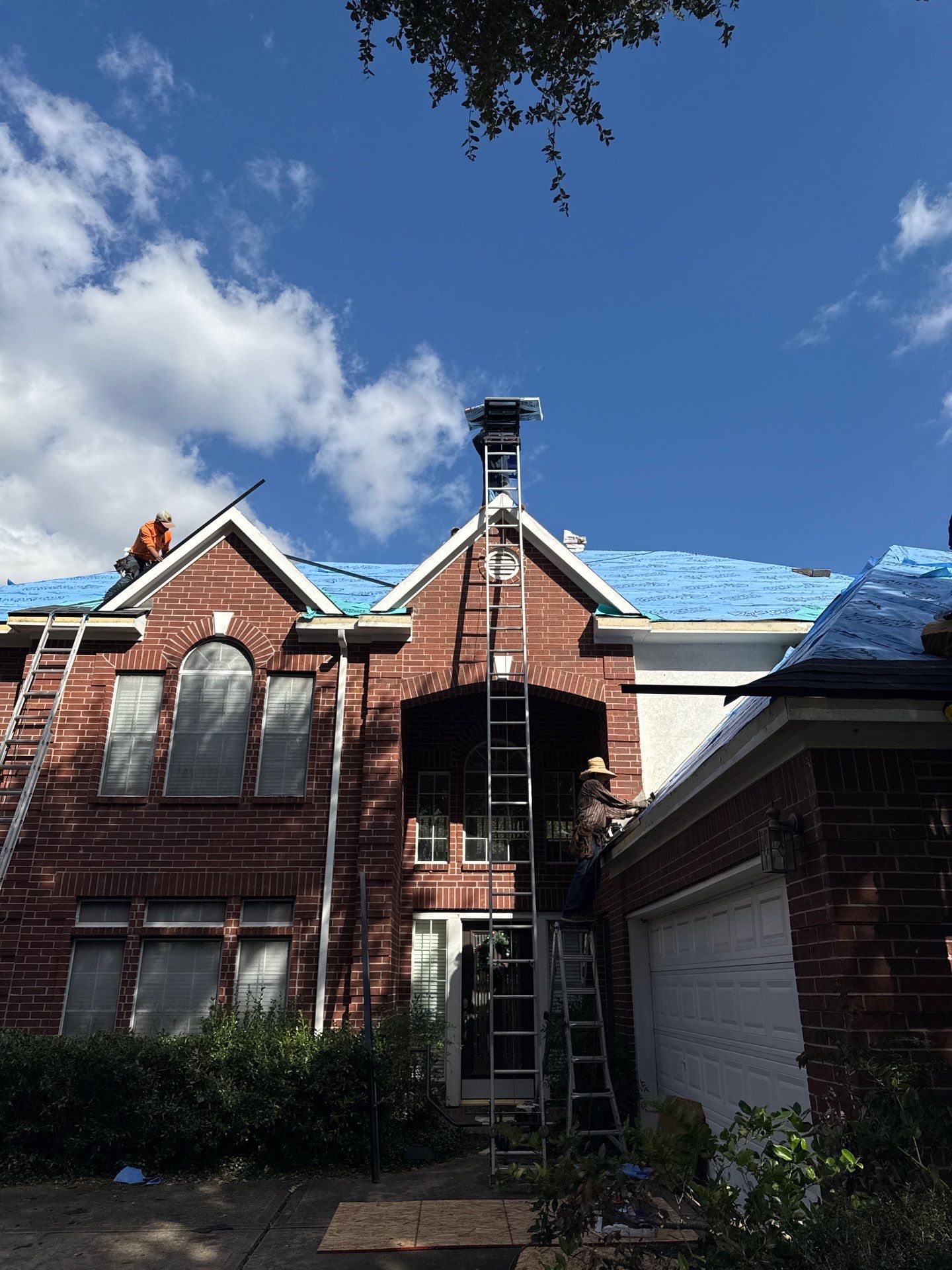 GAF HDZ - Charcoal by Elite Roofing LLC