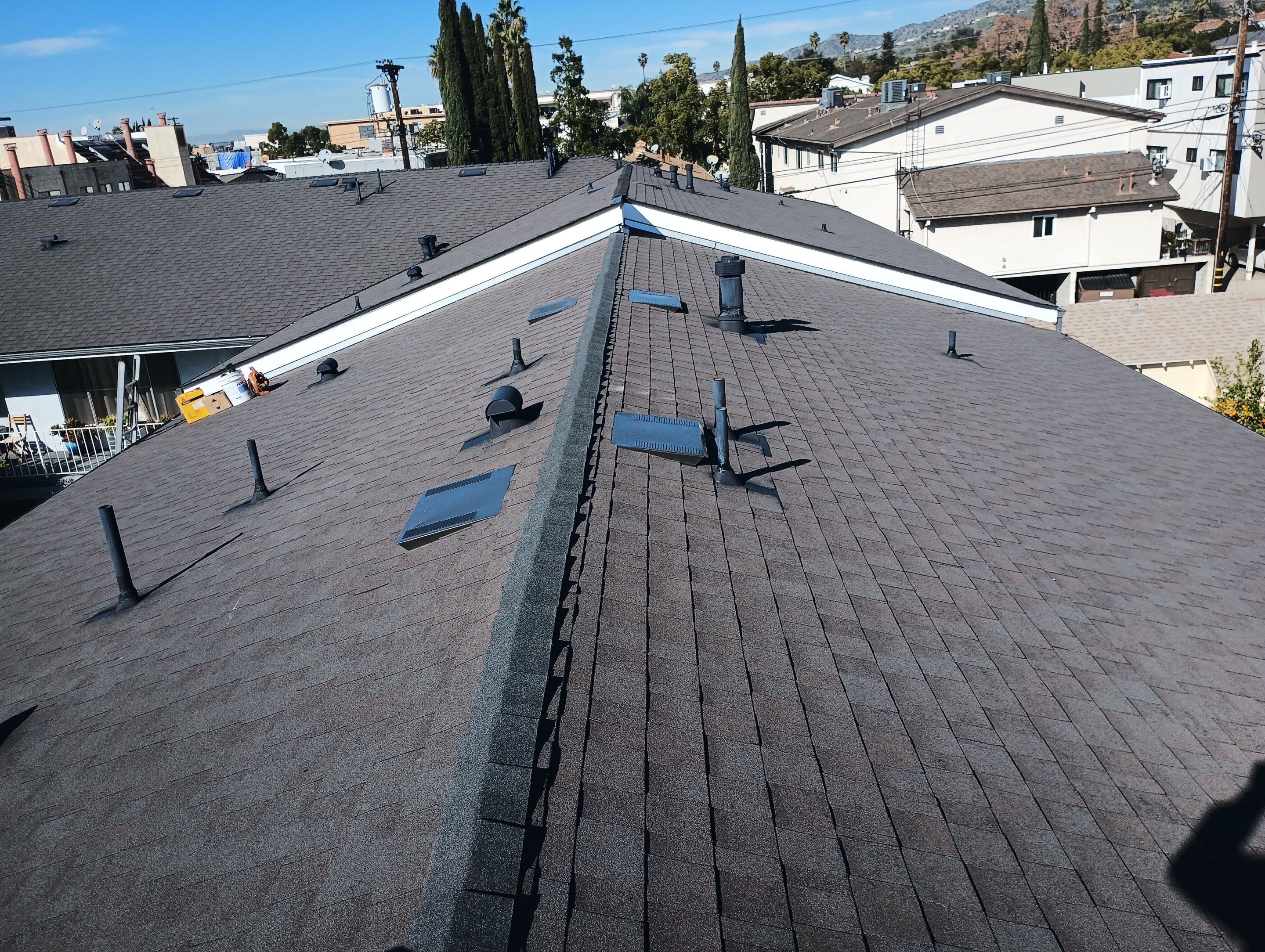New Roof! Aparmtent Building in Burbank, CA by Hull Brothers Roofing