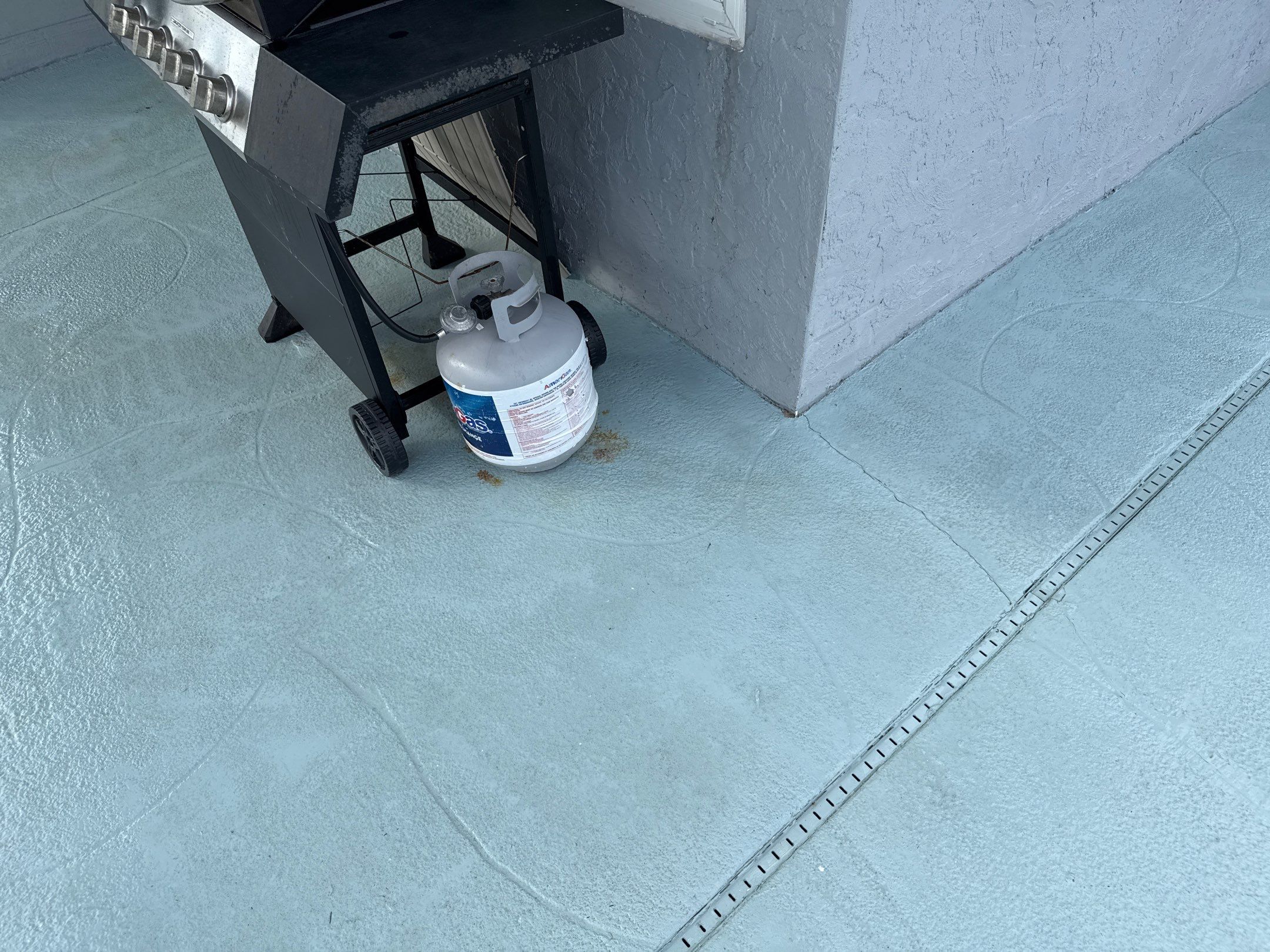West Bradenton Pressure Washing and Rust Treatment by Sunshine AquaWash