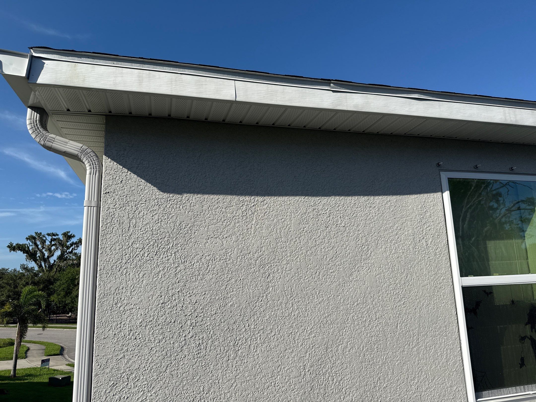 HOA-Required House Wash & Concrete Cleaning – Old Mill Preserve, Palmetto, FL by Sunshine AquaWash