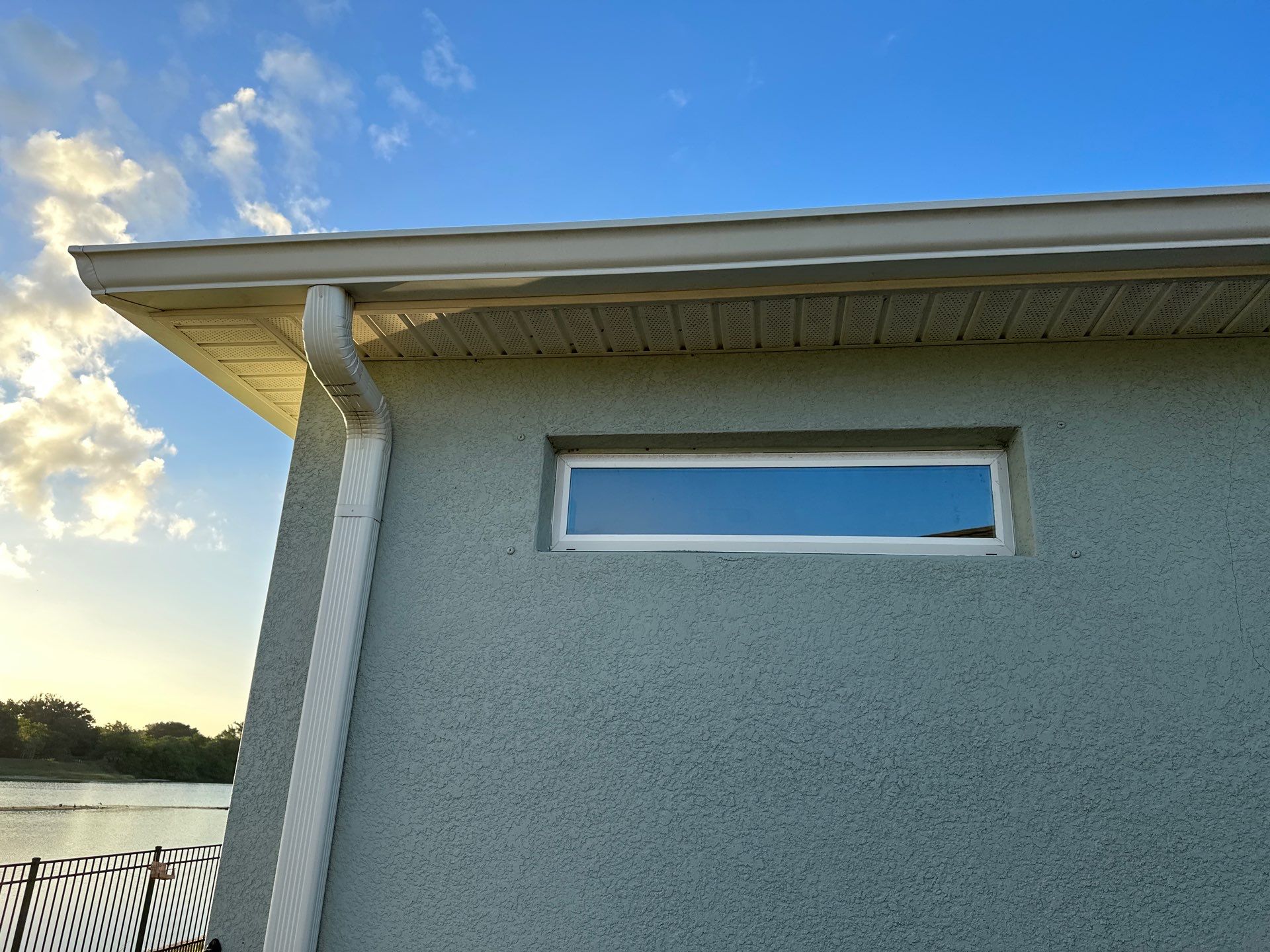 House Wash & Paver Driveway Cleaning in Trevesta Community, Palmetto, FL | Sunshine AquaWash by Sunshine AquaWash