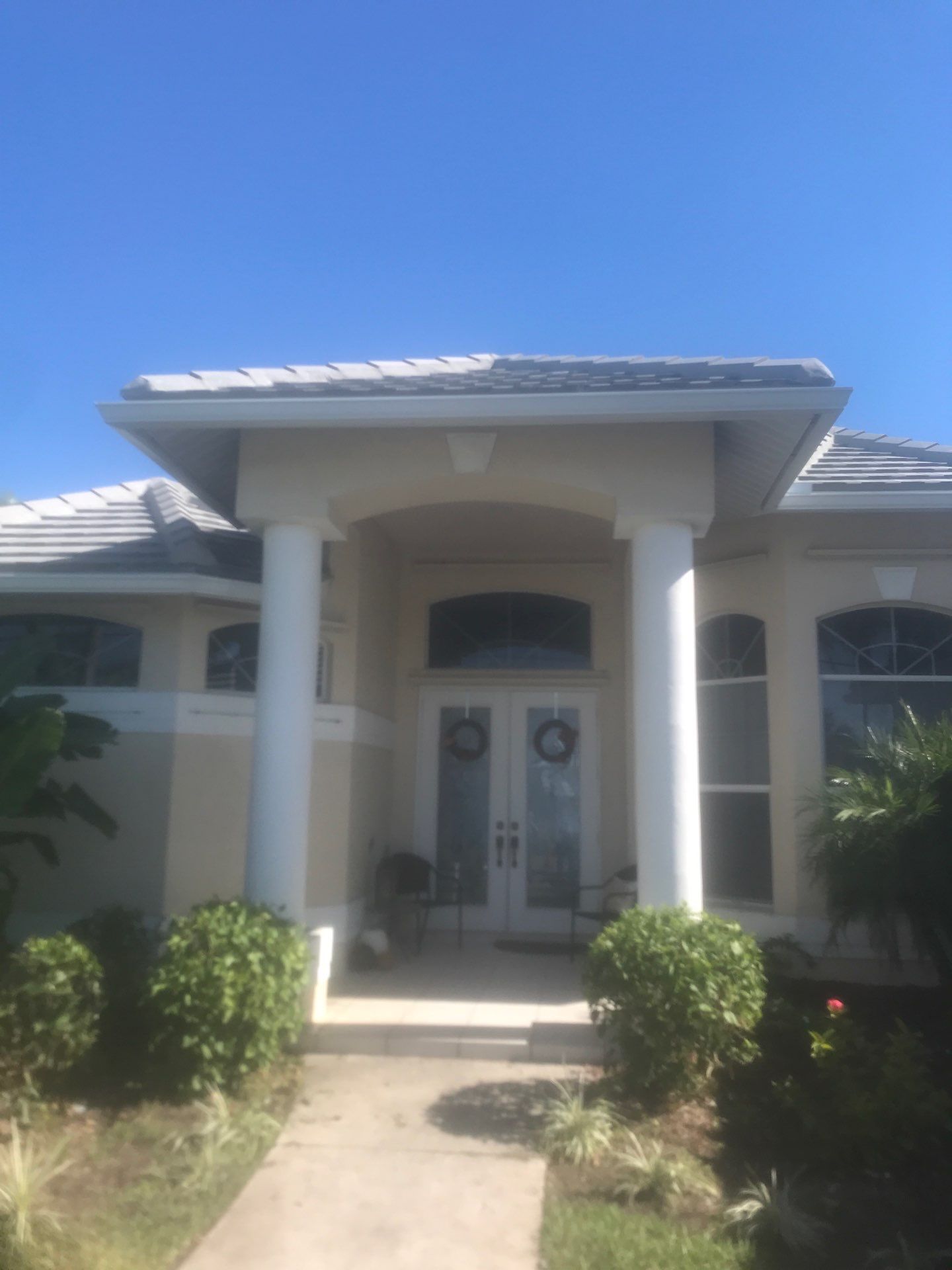 Seamless Gutters using Splash Guard in Cape Coral FL by Gutter Professors