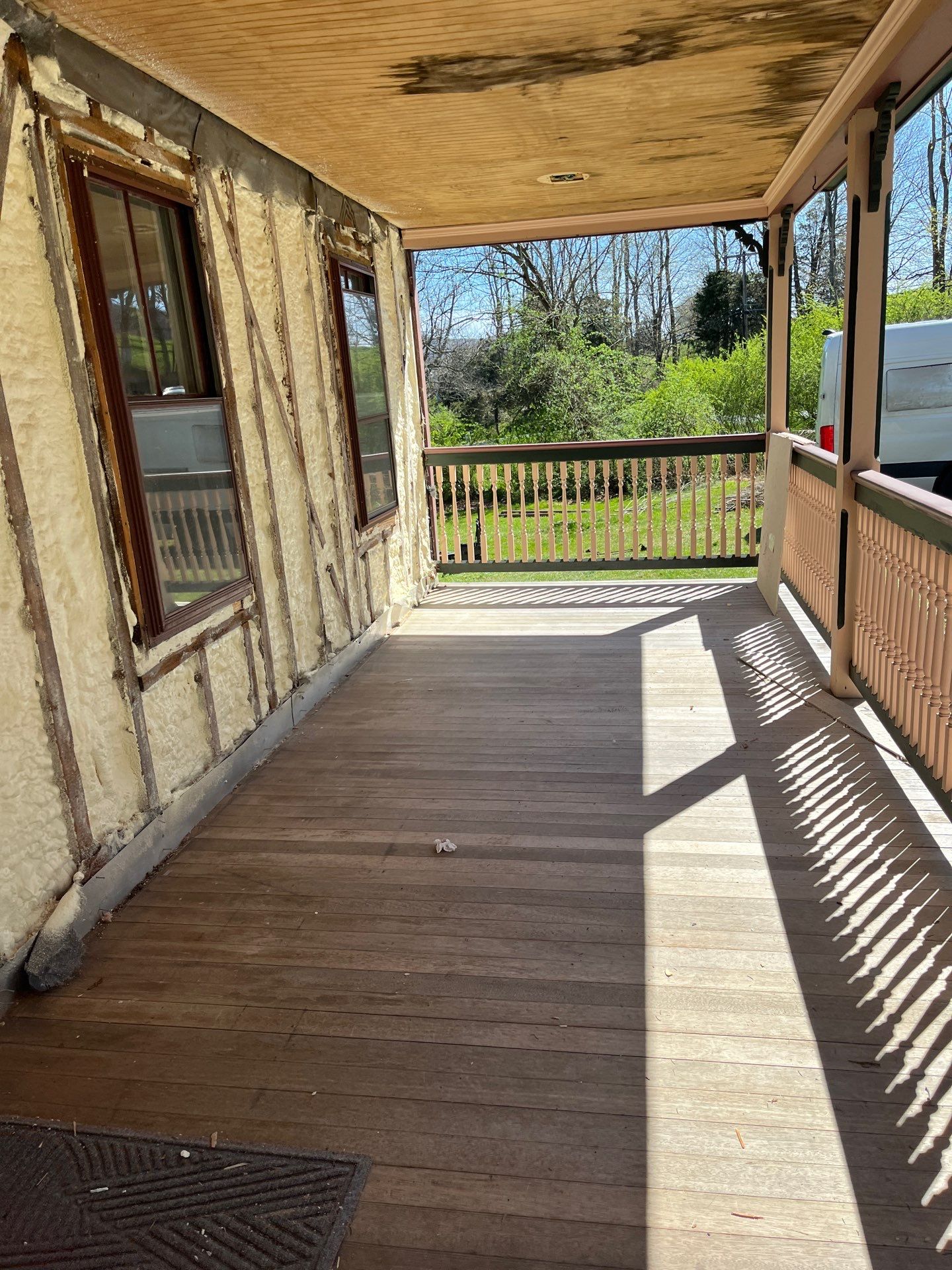 Siding Installation using Closed Cell Spray Foam by NYS Foam & Energy