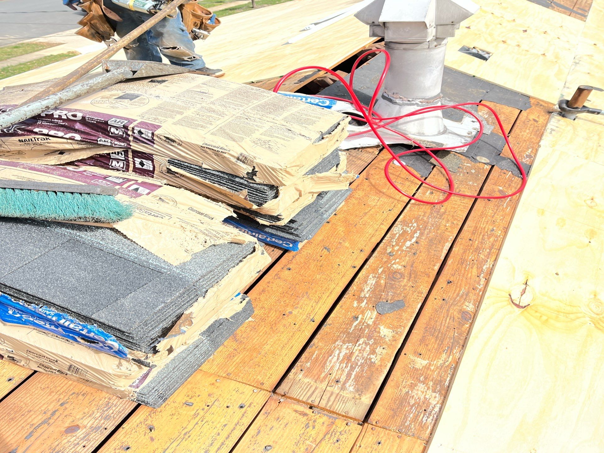 Alexandria CertainTeed Landmark Pro Roof in Max Def Charcoal Black by RM Banning, Inc.