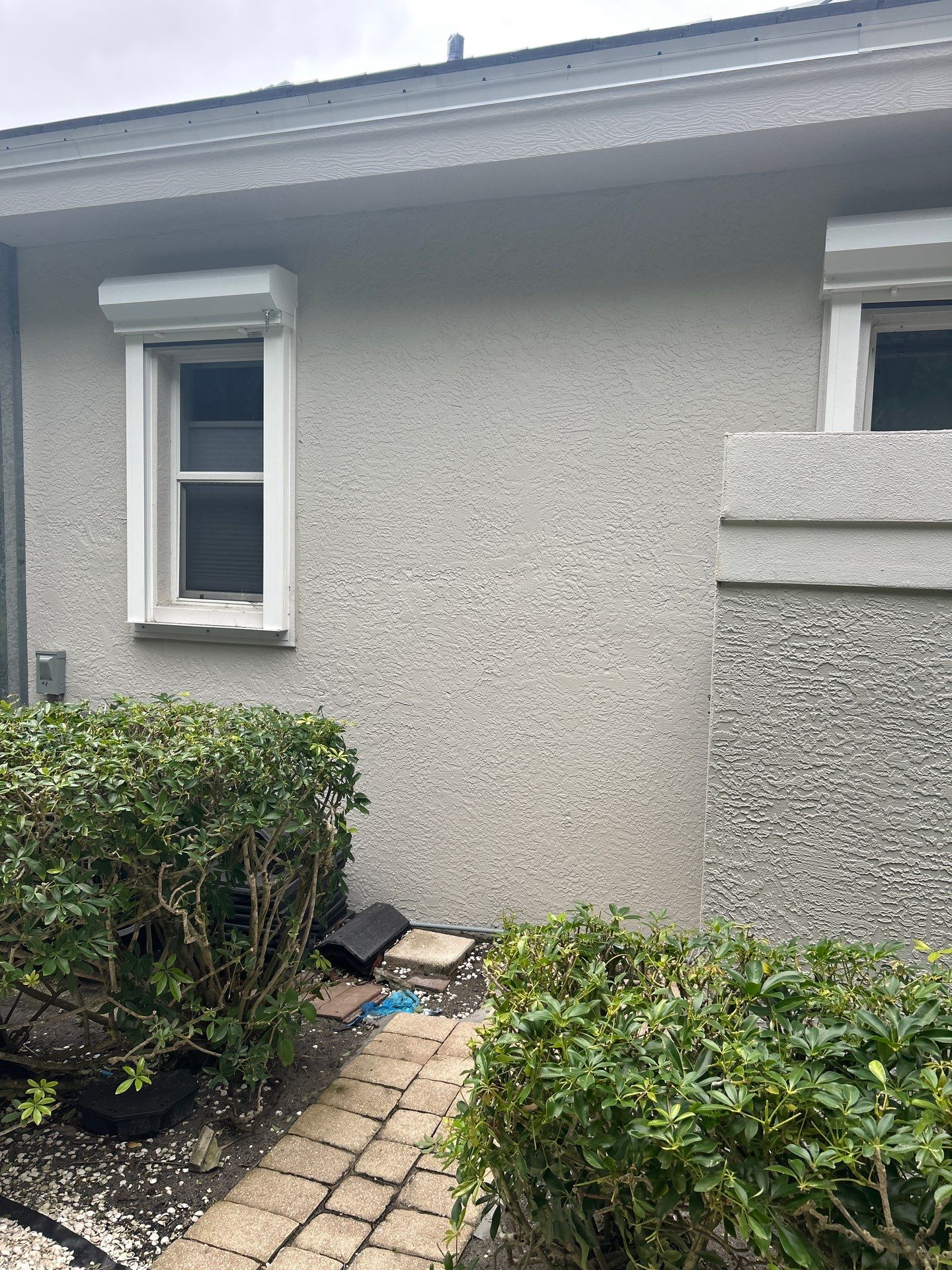 7-Inch Seamless Gutters for Luxury Homes in Naples FL by Gutter Professors