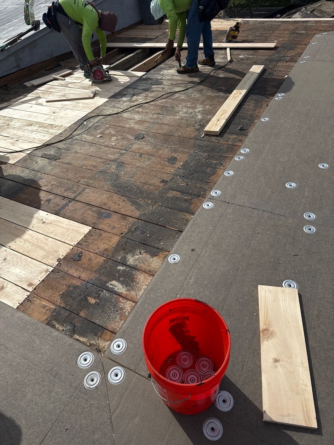 Project in St. Petersburg 33703 by Mitchell Roofing Company LLC