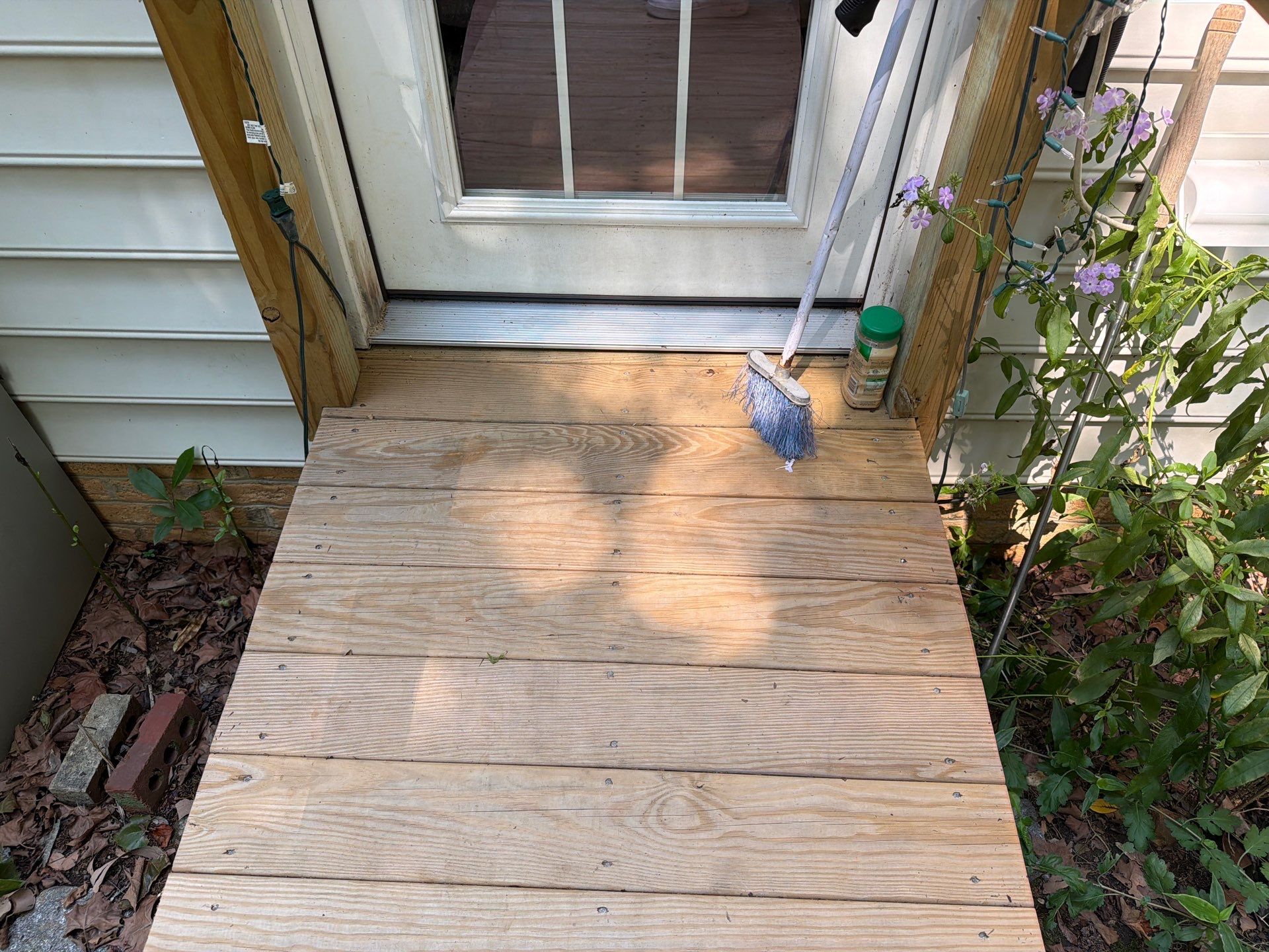 Deck using Wood Sealant by DuraSeal
