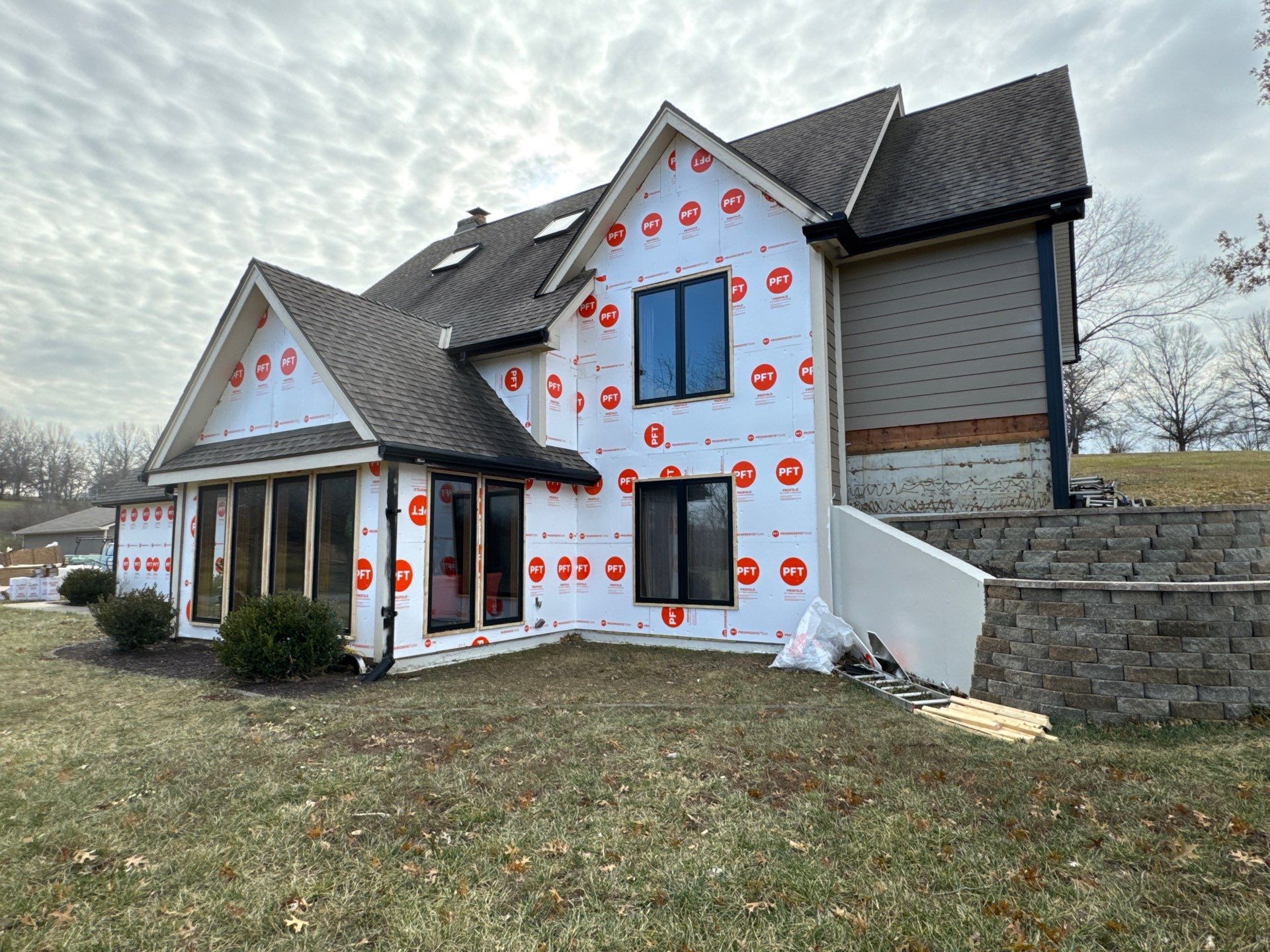 Craneboard Siding and Cedar Renditions Installation in Liberty Mo by EEC Windows, Siding & Roofing
