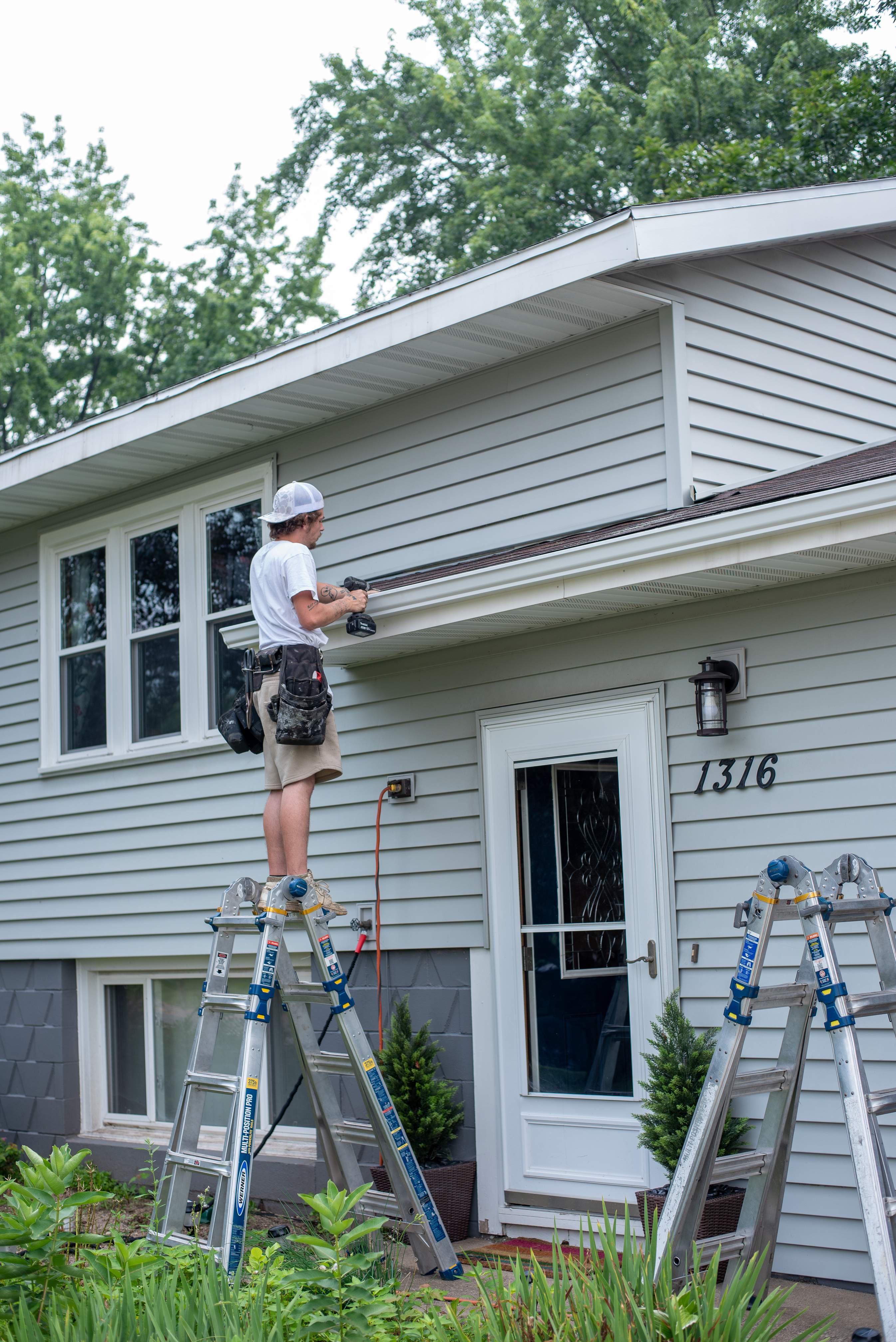 5-Inch White Seamless Gutter Installation – St. Cloud, MN by Next Level Seamless Gutters / Exteriors Inc.