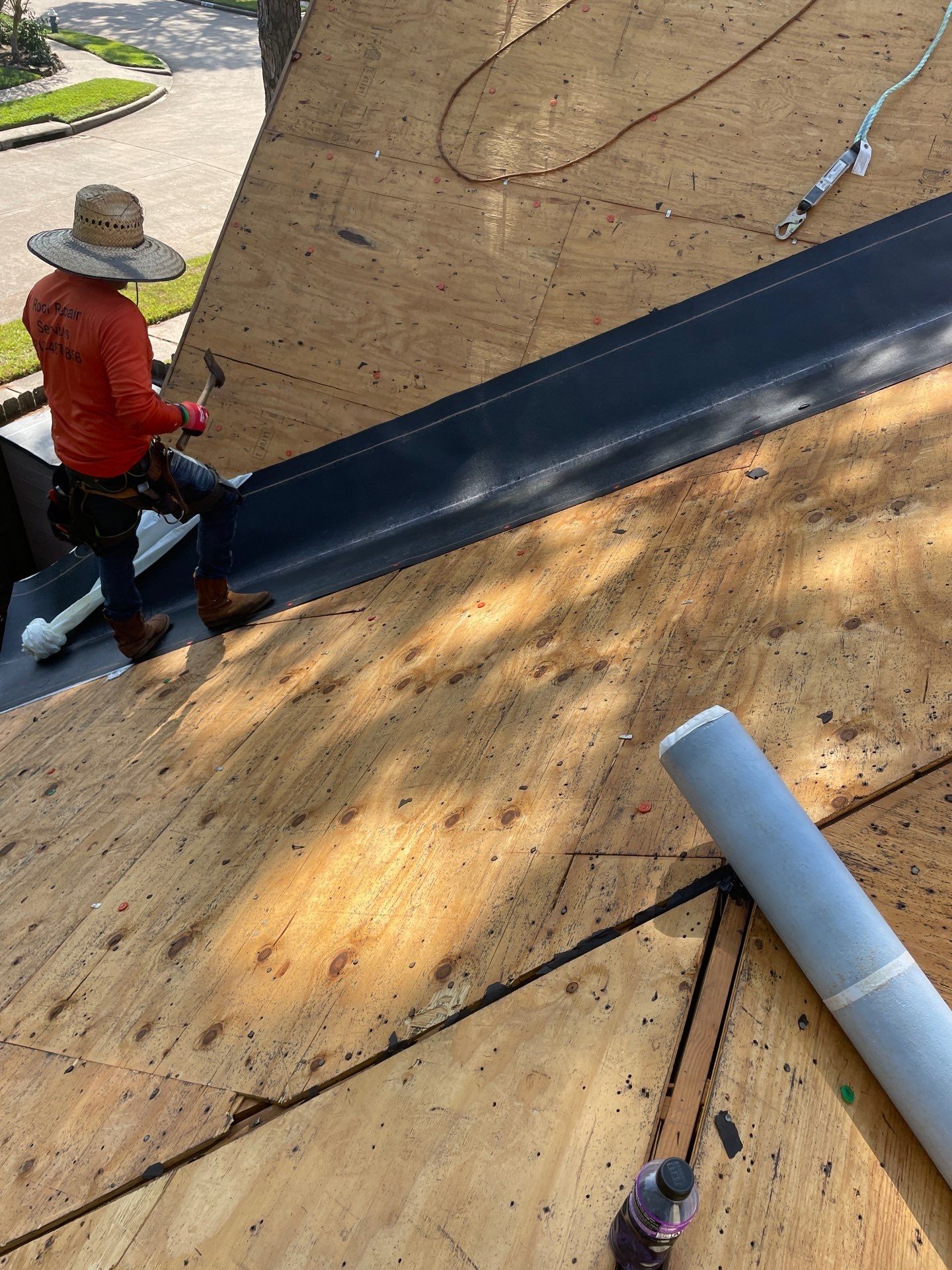 Roof Installation Houston by Roof Repair Company