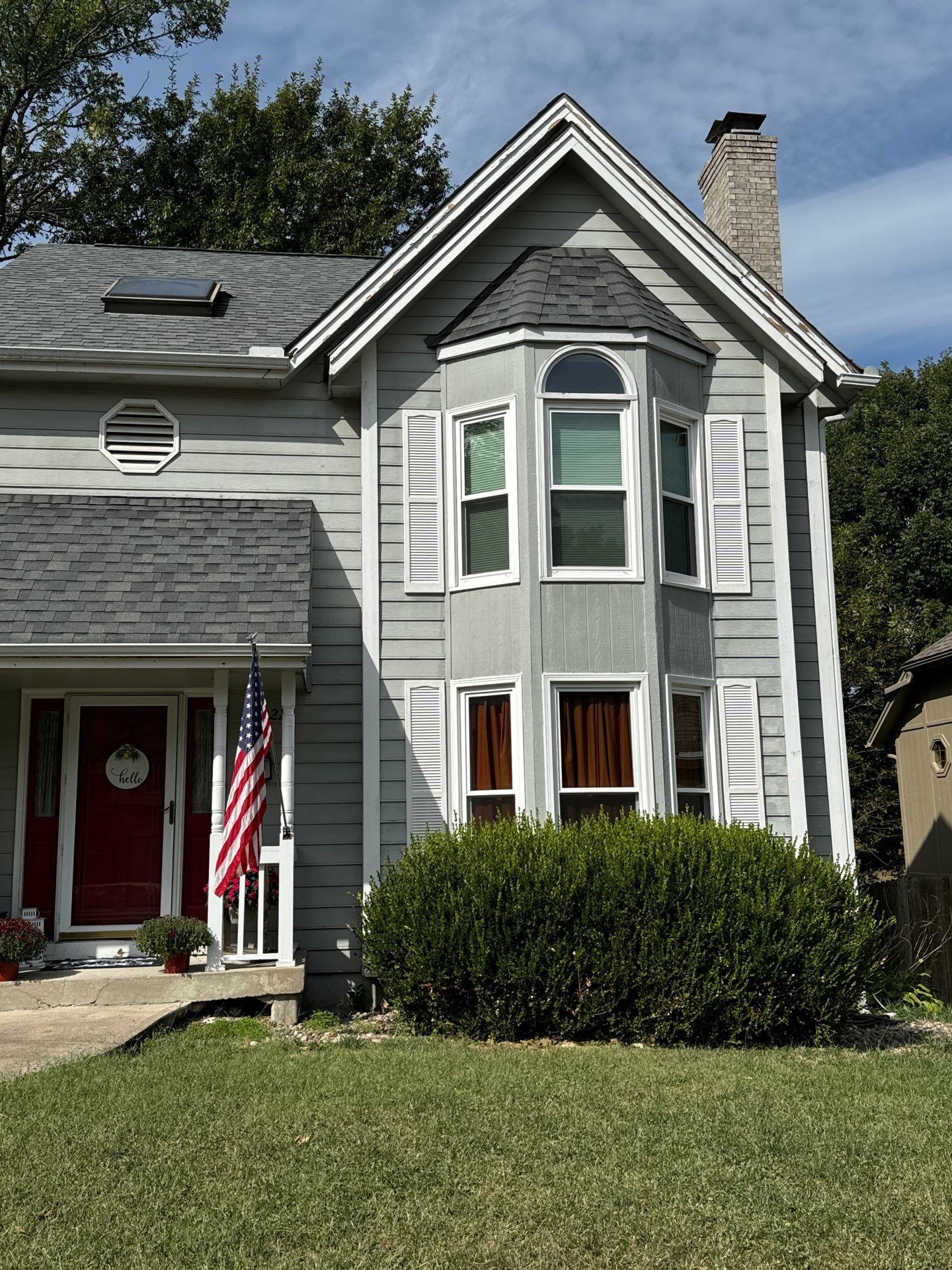 House needed this upgrade by EEC  Windows, Siding & Roofing 