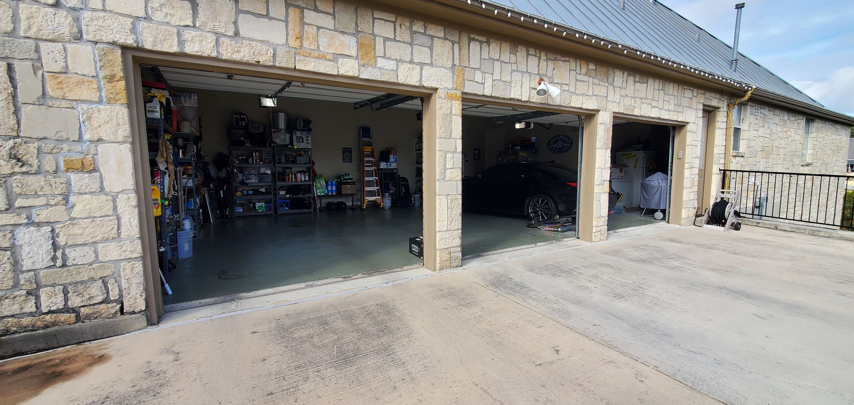Estates at Campion Run, San Antonio by TORO Garage Co