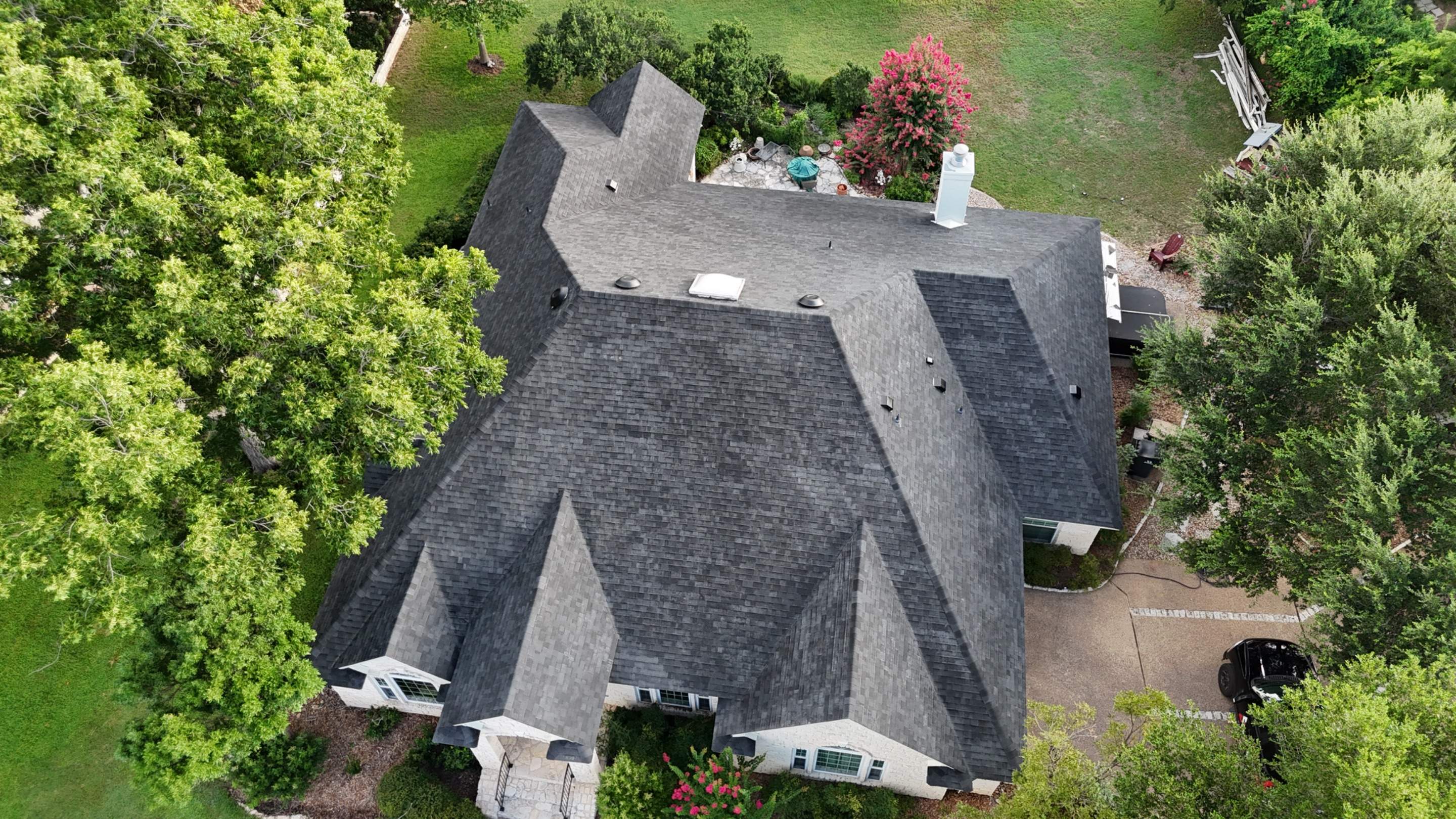 Brilliant Black - Malarkey Vista by RoofsOnly.com