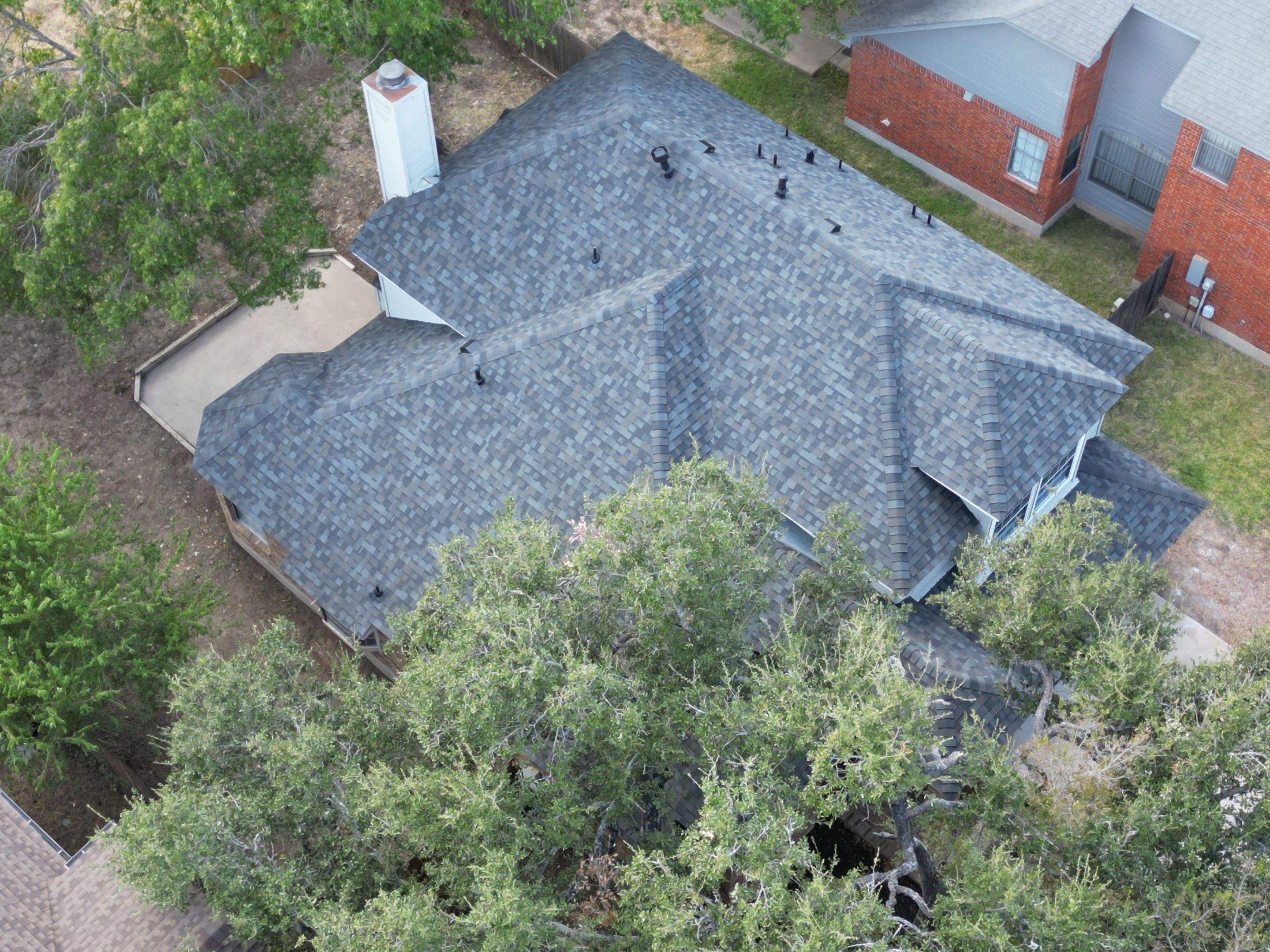 Williamsburg Gray - Owens Corning TruDefinition Duration by RoofsOnly.com