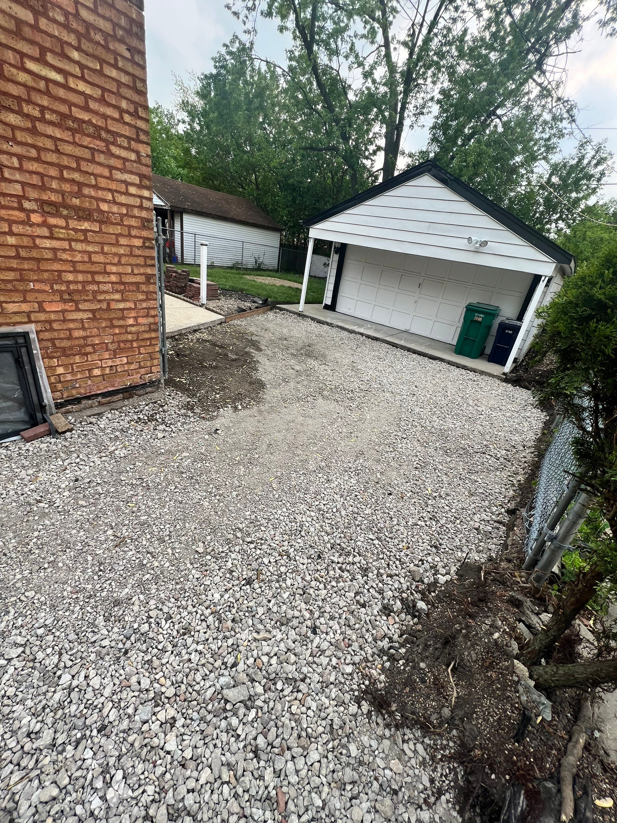 Concreto (Driveway Installation using concrete 4000 psi) by INQUSE GENERAL CONTRACTOR