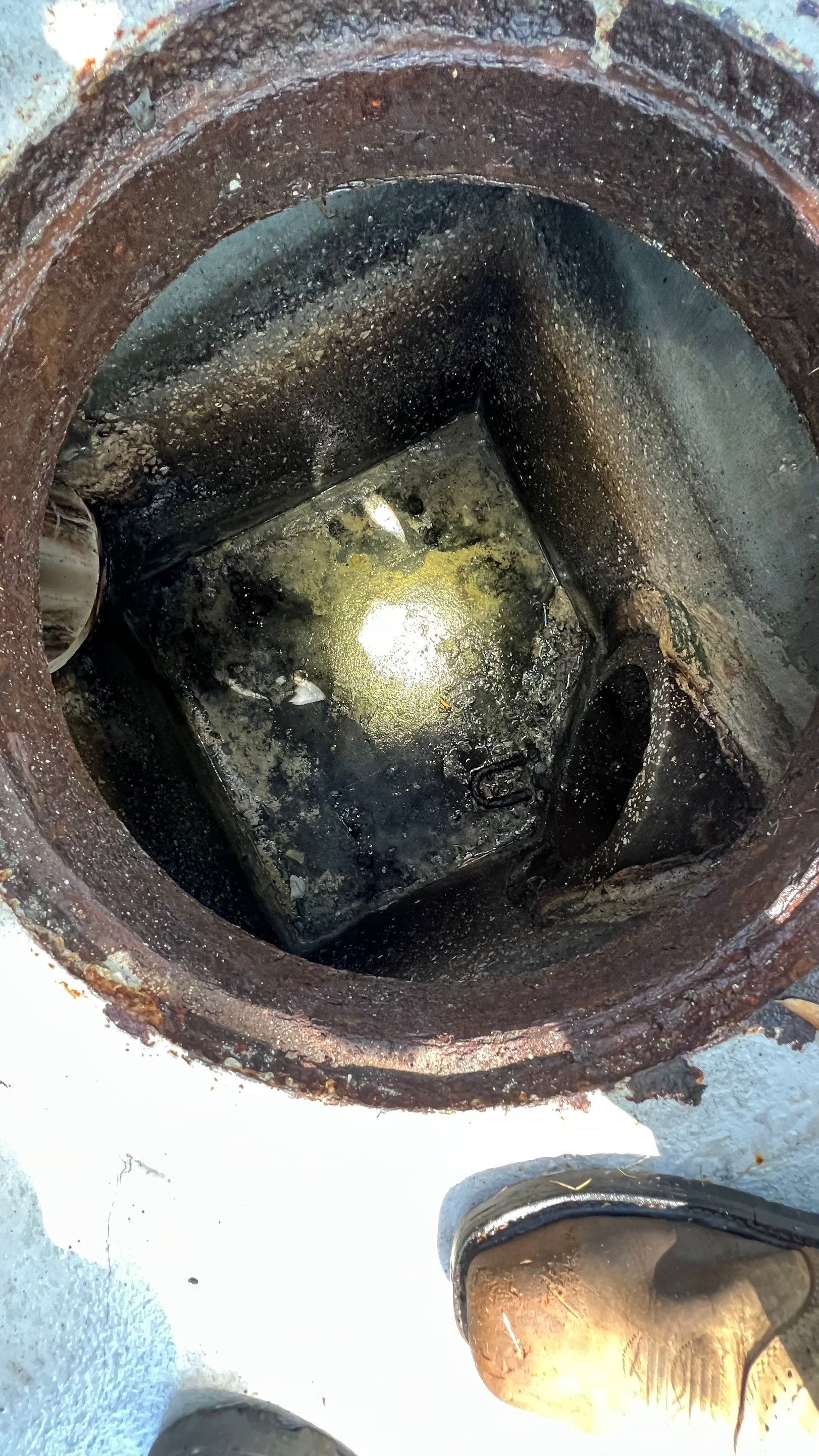 Condo Storm Water System Cleaning and Maintenance by APS Power & Water