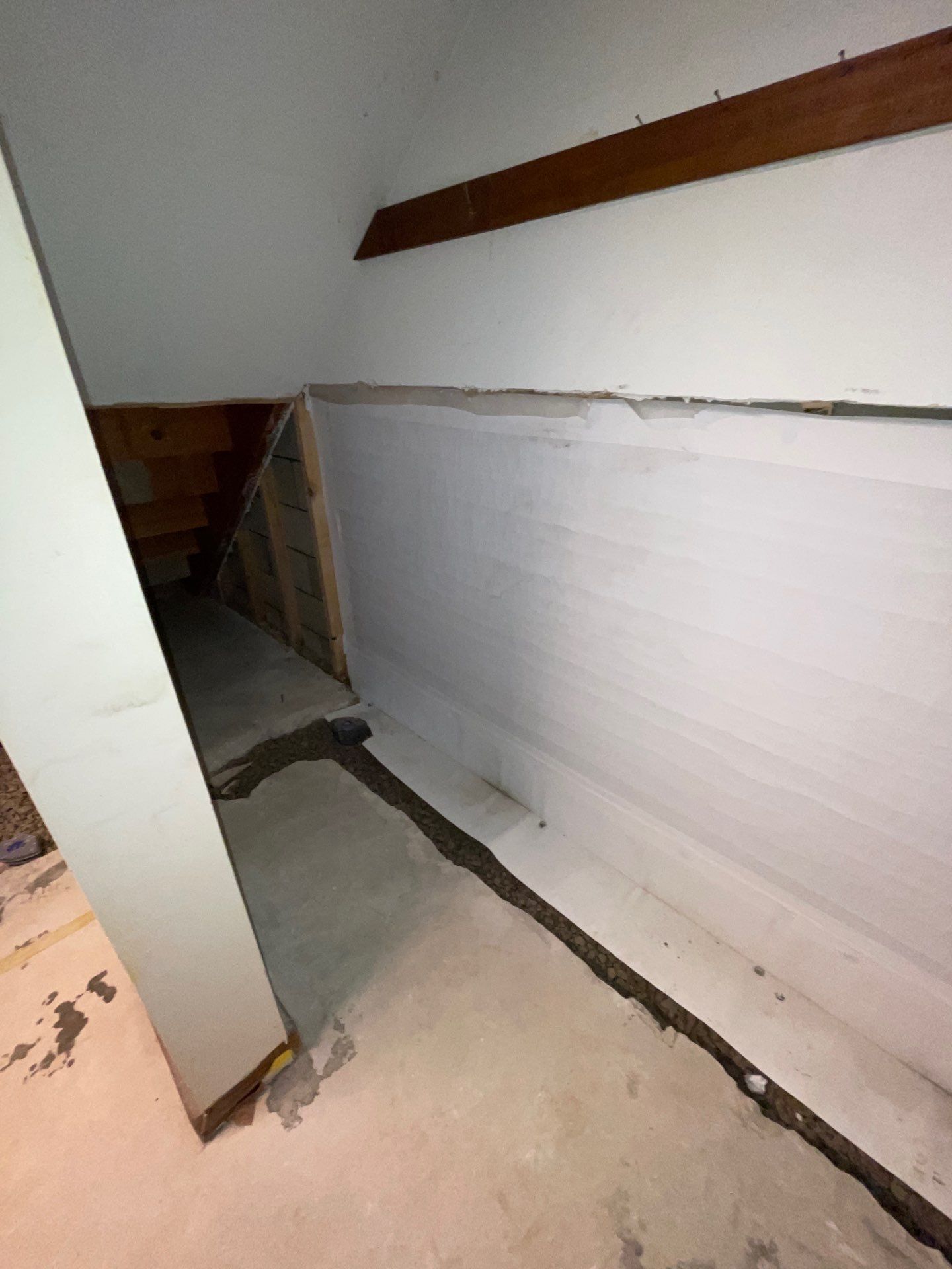 Crawl Space Interior/Exterior Waterproofing by Toledo Basement Repair 