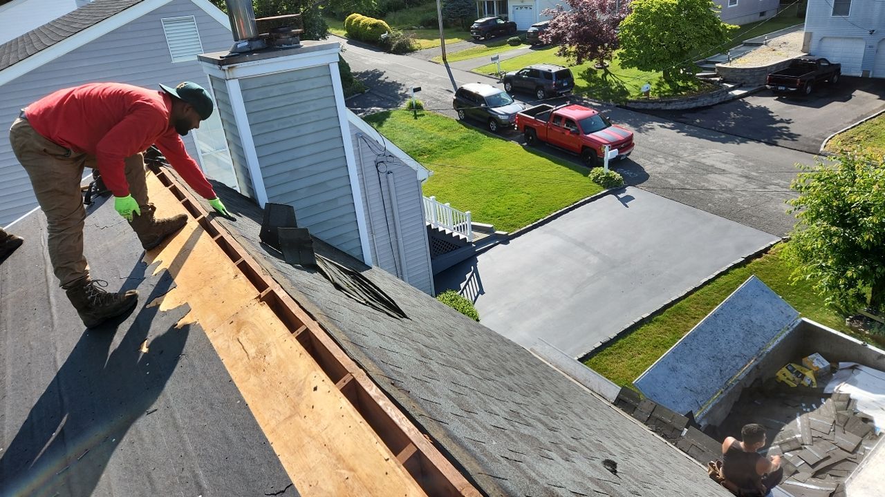 Residential Roofing Installation using Owens Corning TruDefinition by A Plus Exterior