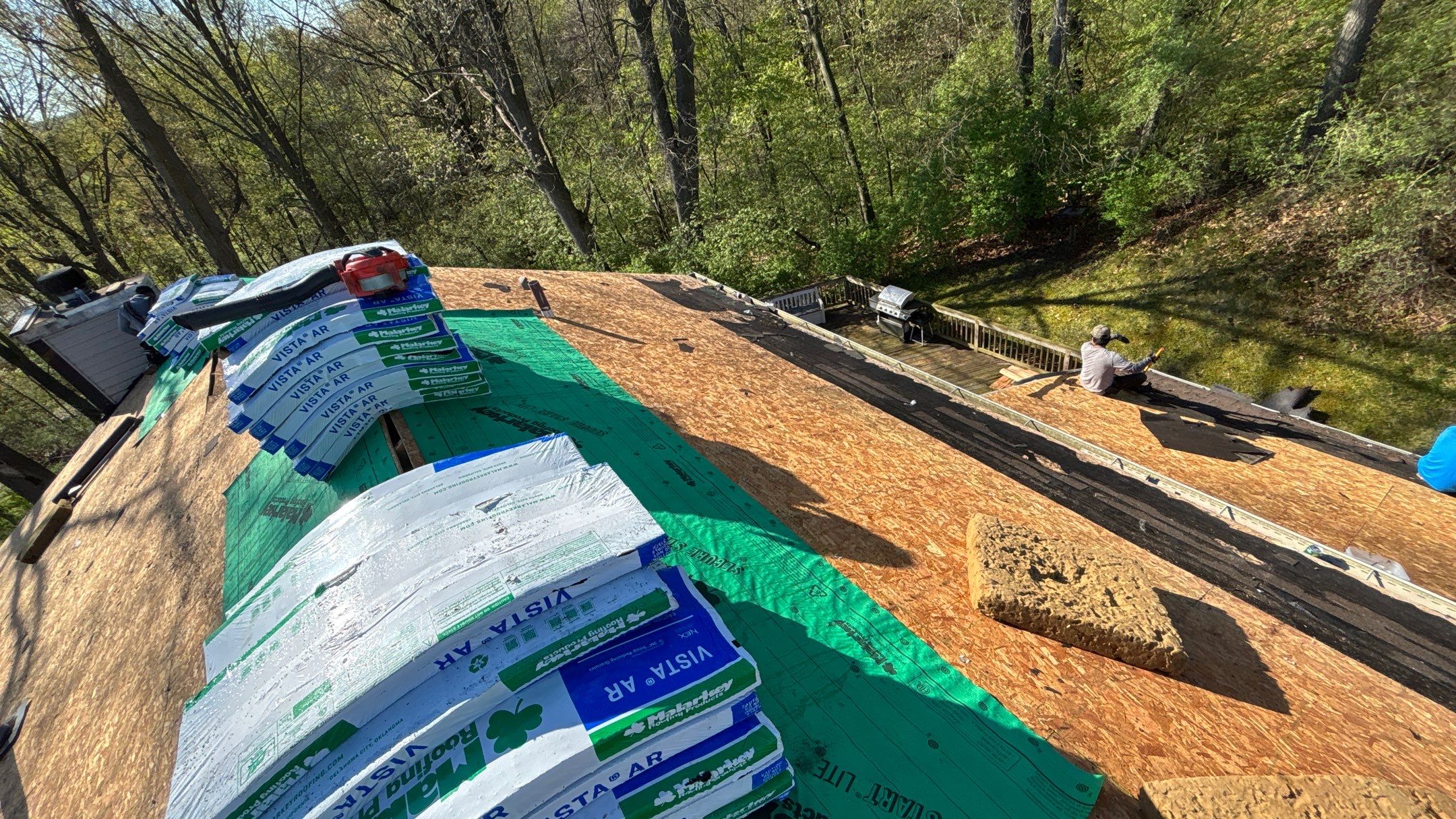 Roof Replacement using Malarkey Vista Brilliant Black by 180 Contractors