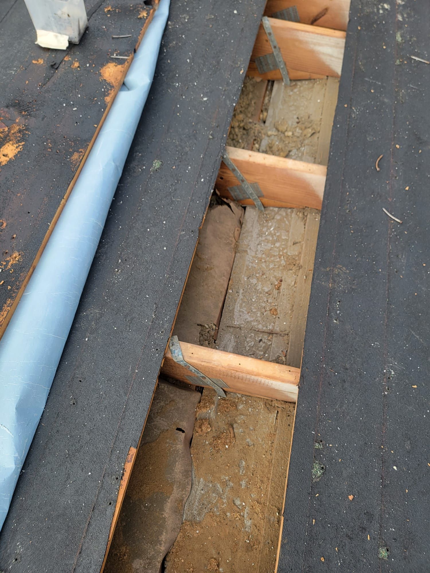 Project in St. Petersburg 33709 by Mitchell Roofing Company LLC 