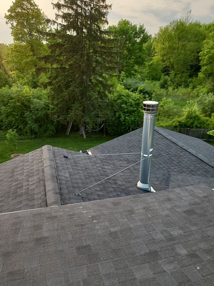 ATLAS PINNACLE COLOR: PRISTINE BLACK by Eagle Eye Roofing