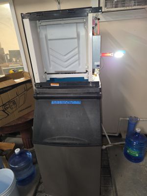 Commercial Ice Machine Maintenance and Component Repair in Tavares