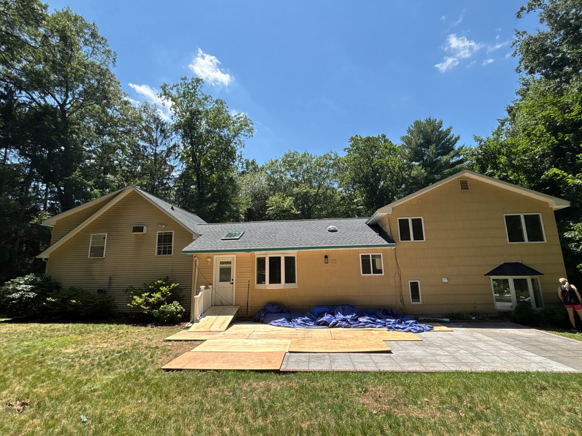 Beautiful new roof in Norwalk! by DiGiorgi Roofing and Siding Inc