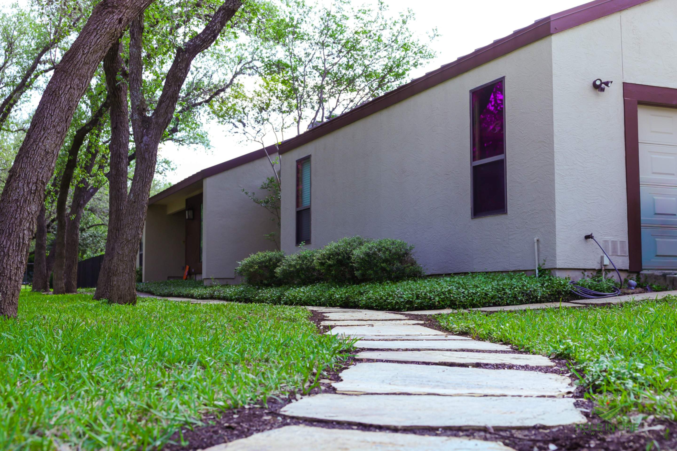 Scattered Oaks, San Antonio TX by Hole In One Lawns, LLC