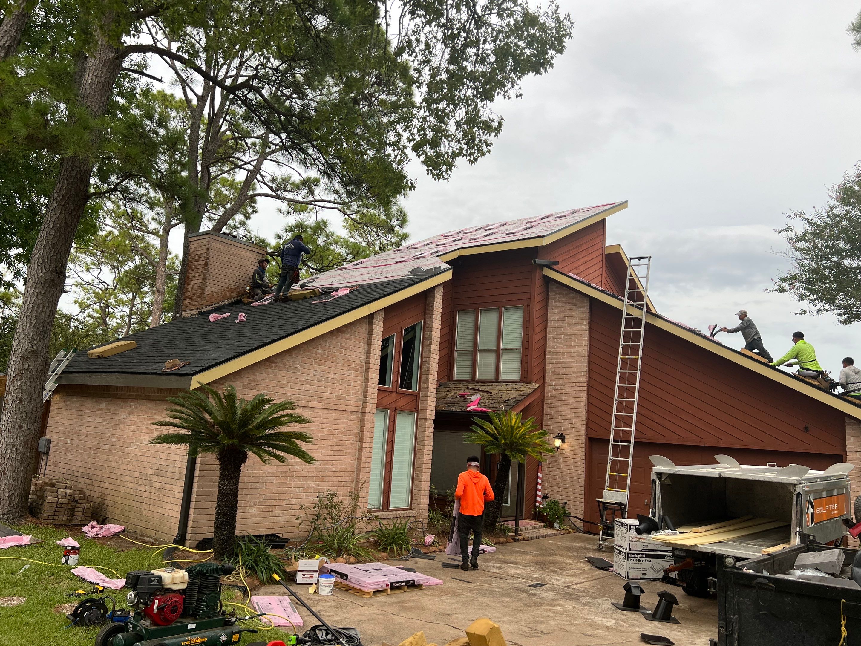 Residential Roofing Installation using Owen's Corning Duration (Lifetime) Shingles by Roof Repair Company