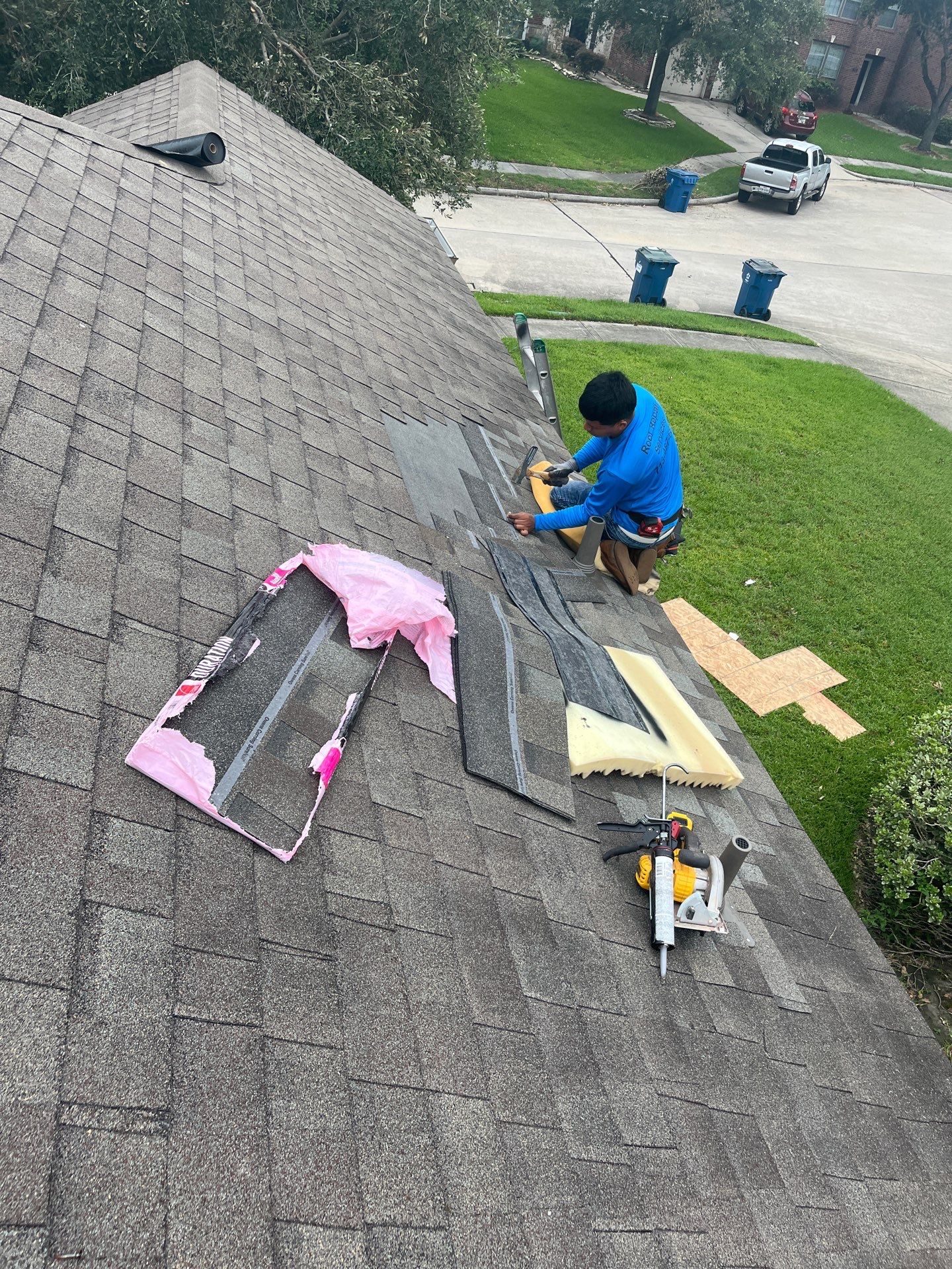 Hail Damage using Owen's Corning Duration (Lifetime) Shingles by Roof Repair Company