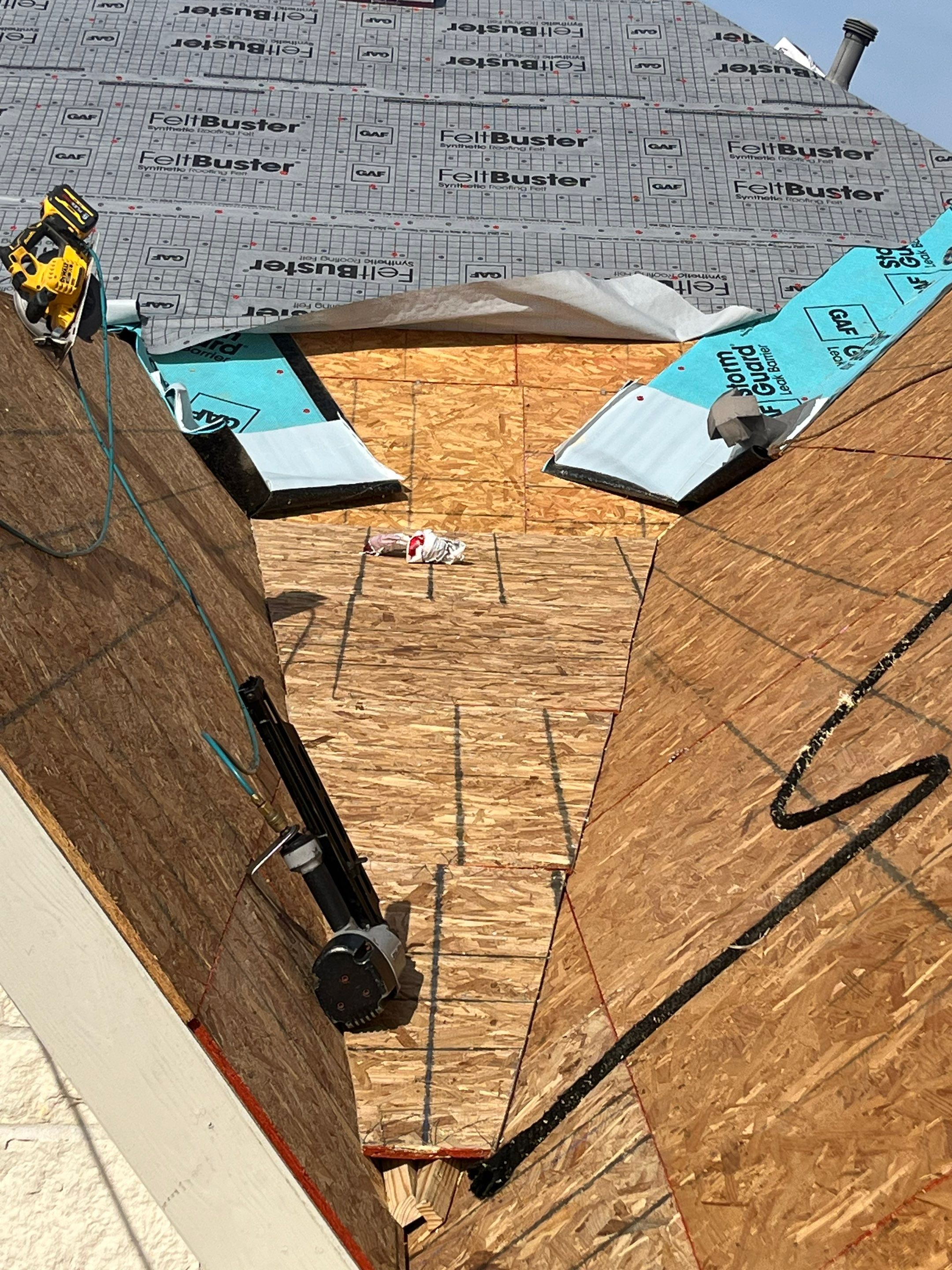 Residential Roof Replacement using GAF - NATURAL SHADOW - WEATHERED WOOD by Elite Roofing LLC