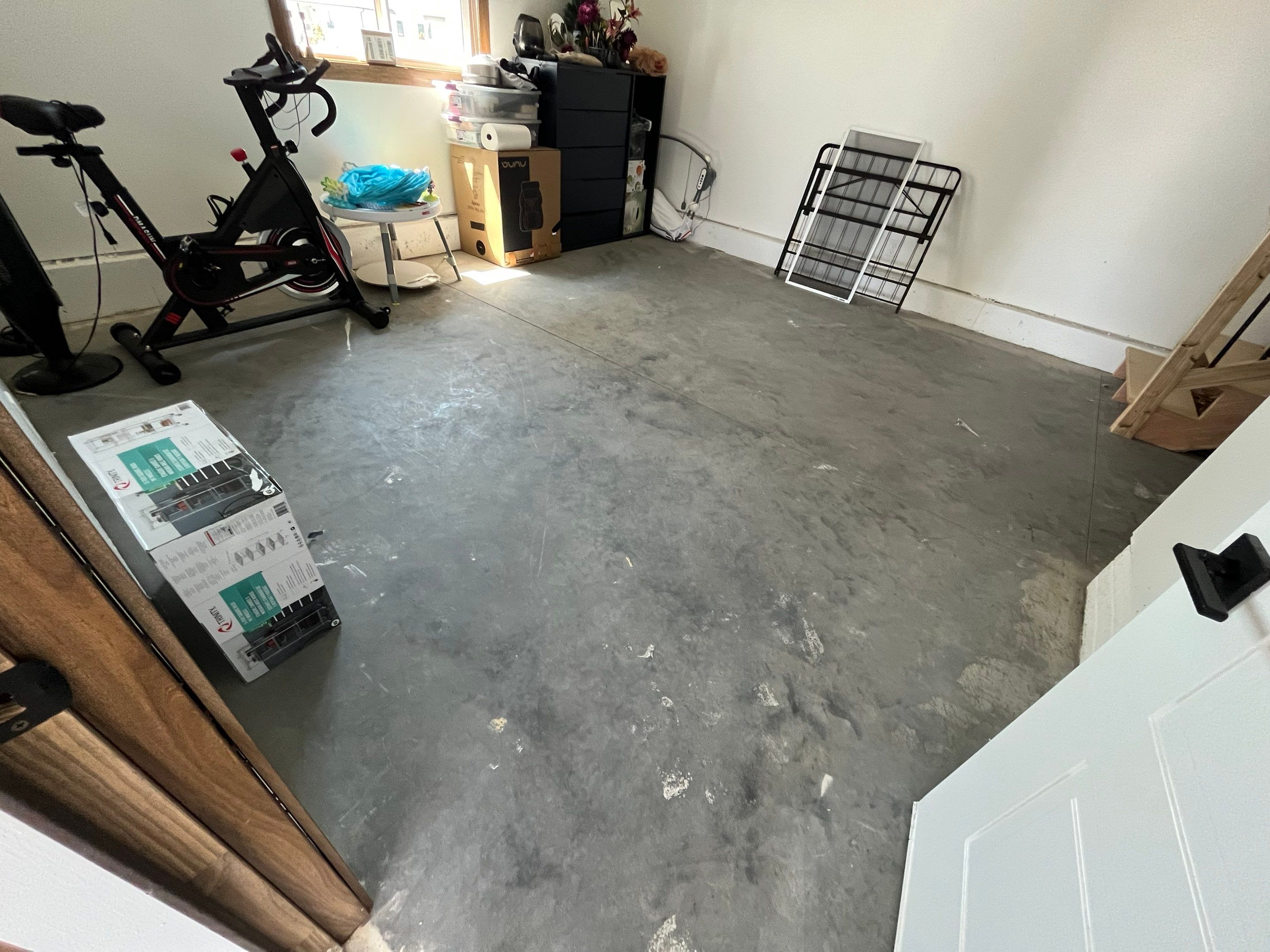 Garage using Domino  by Select Painting, Coatings & Garage Cabinets