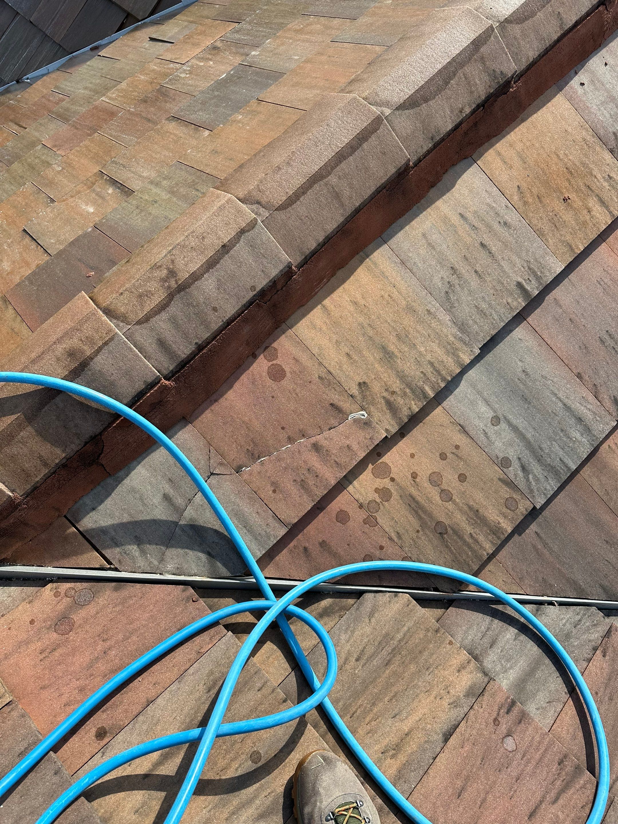 🏡 Tile Roof Cleaning – Gamble Creek Estates, Parrish, FL by Sunshine AquaWash