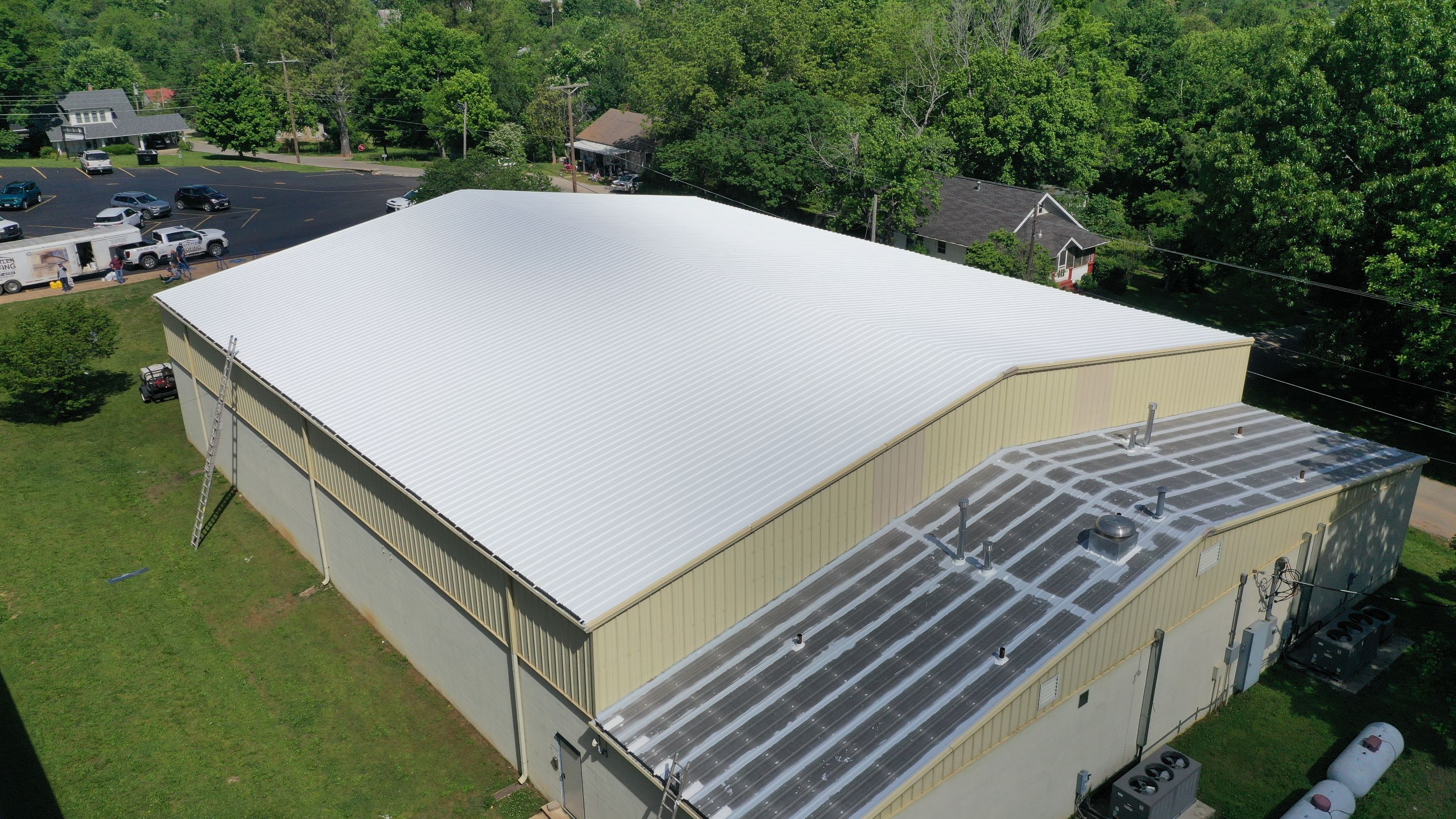 Mammoth Springs Gymnasium by Hostetler Roofing